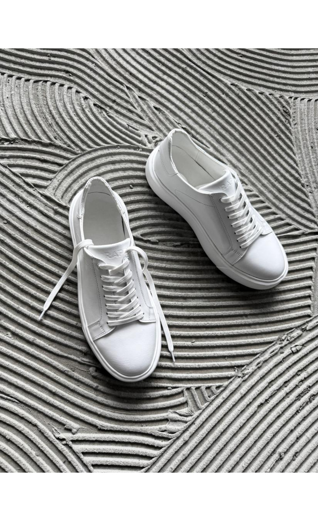 Натуральна шкіра кеди білого кольору чоловічі  весна осінь літо