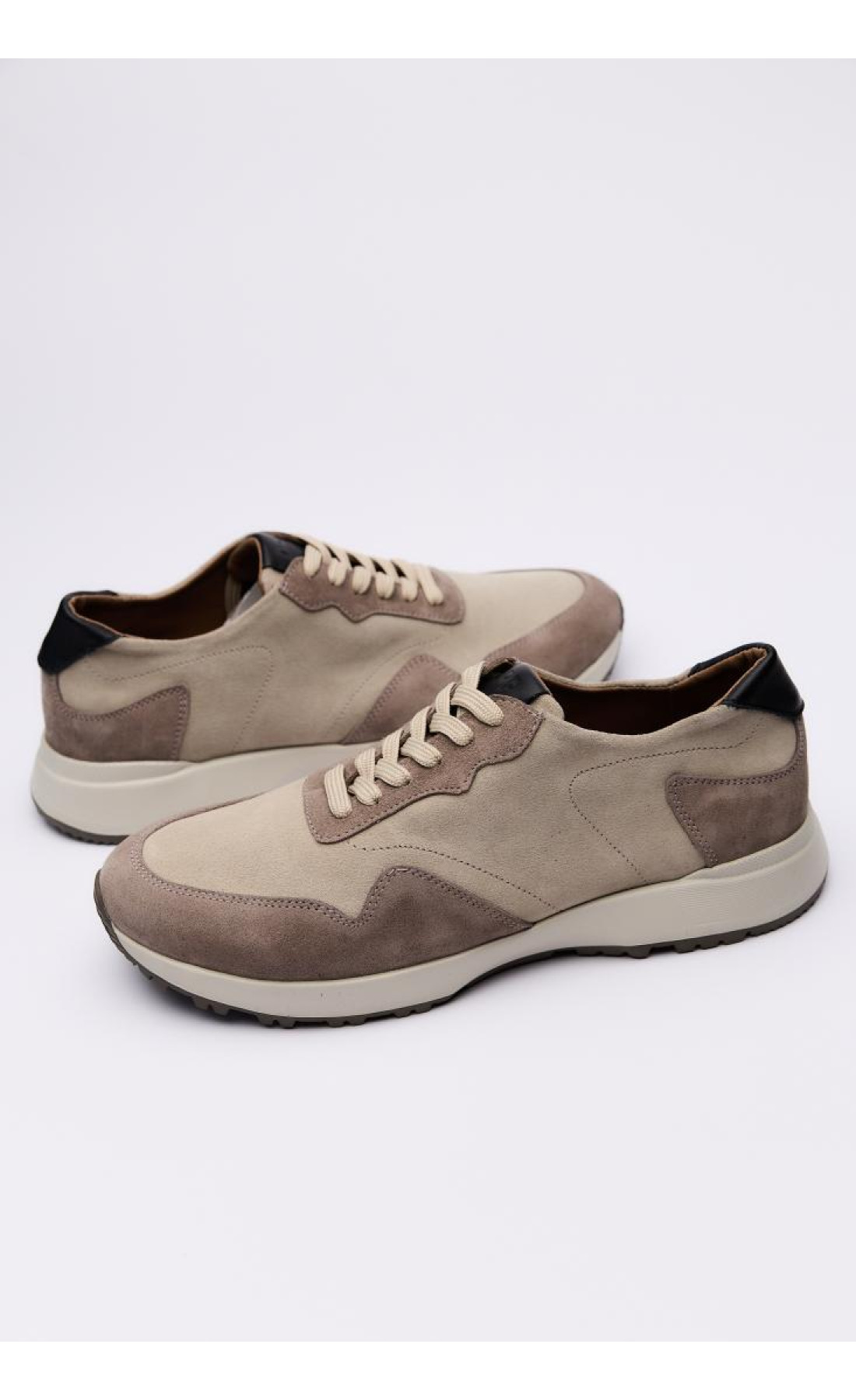 Кросівки чоловічі натуральна шкіра замш весна осінь