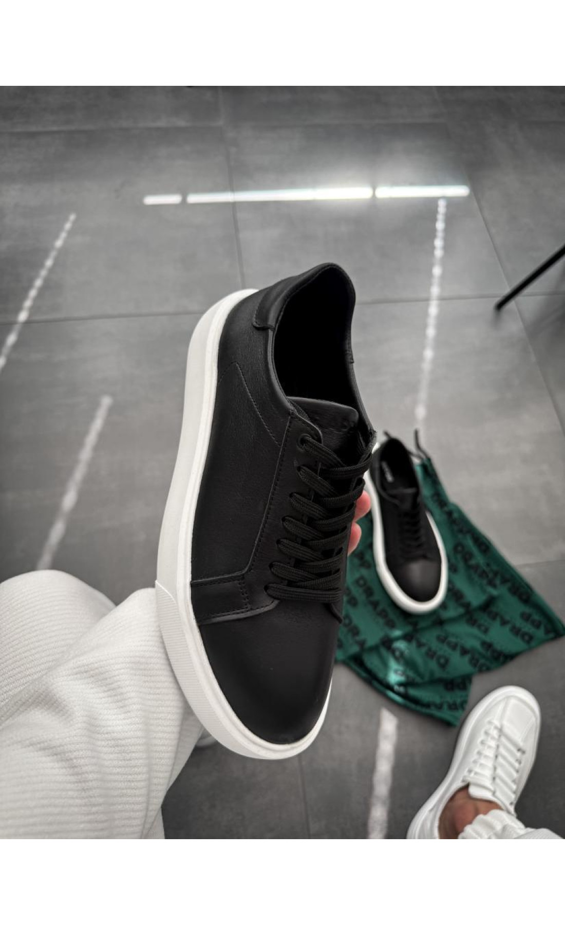 Обув чоловіча  шкіряна оригінал  для хлопців