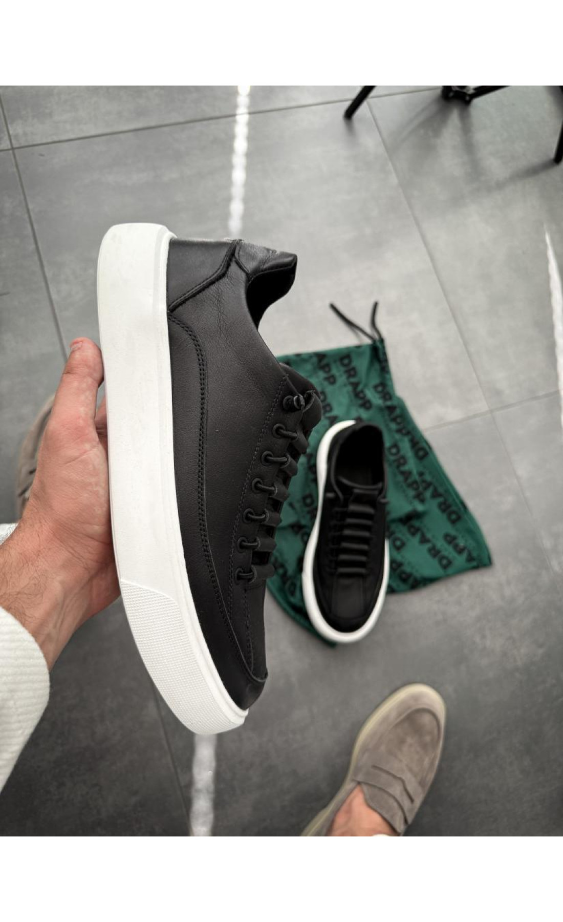 Обув чоловіча  шкіряна оригінал  для хлопців