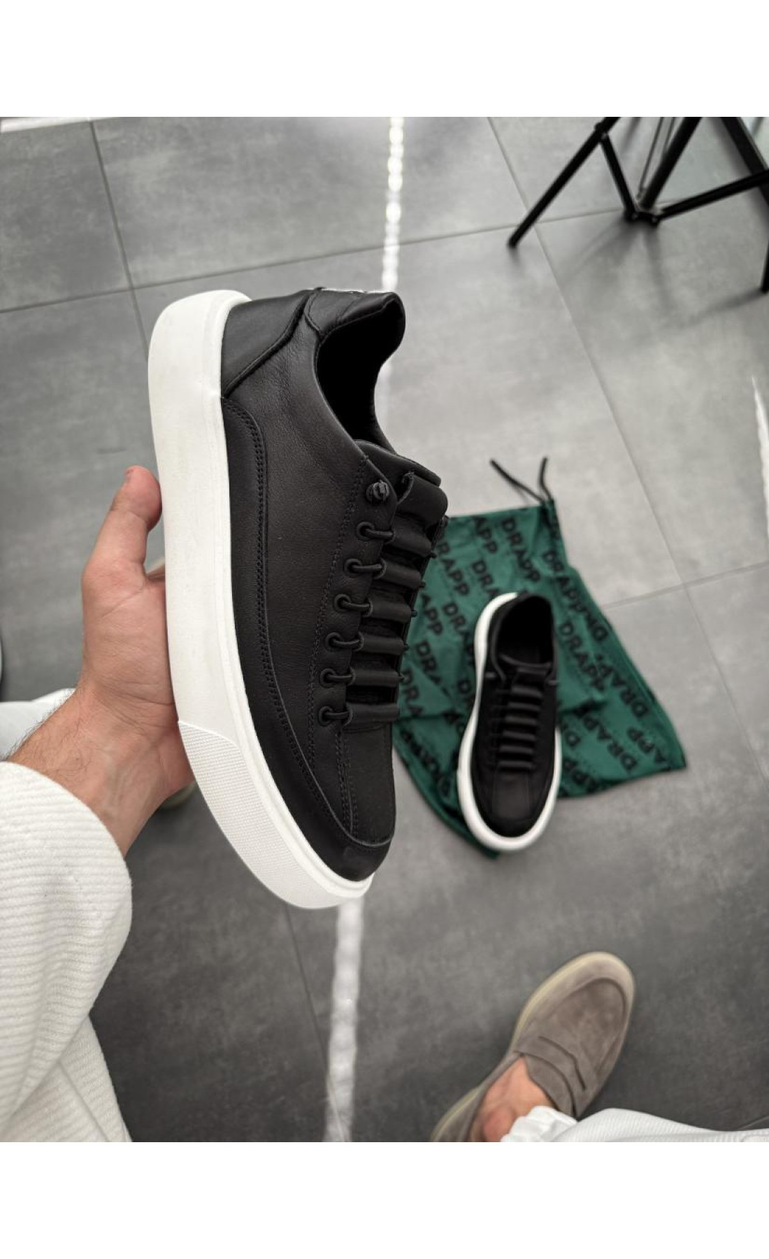 Обув чоловіча  шкіряна оригінал  для хлопців