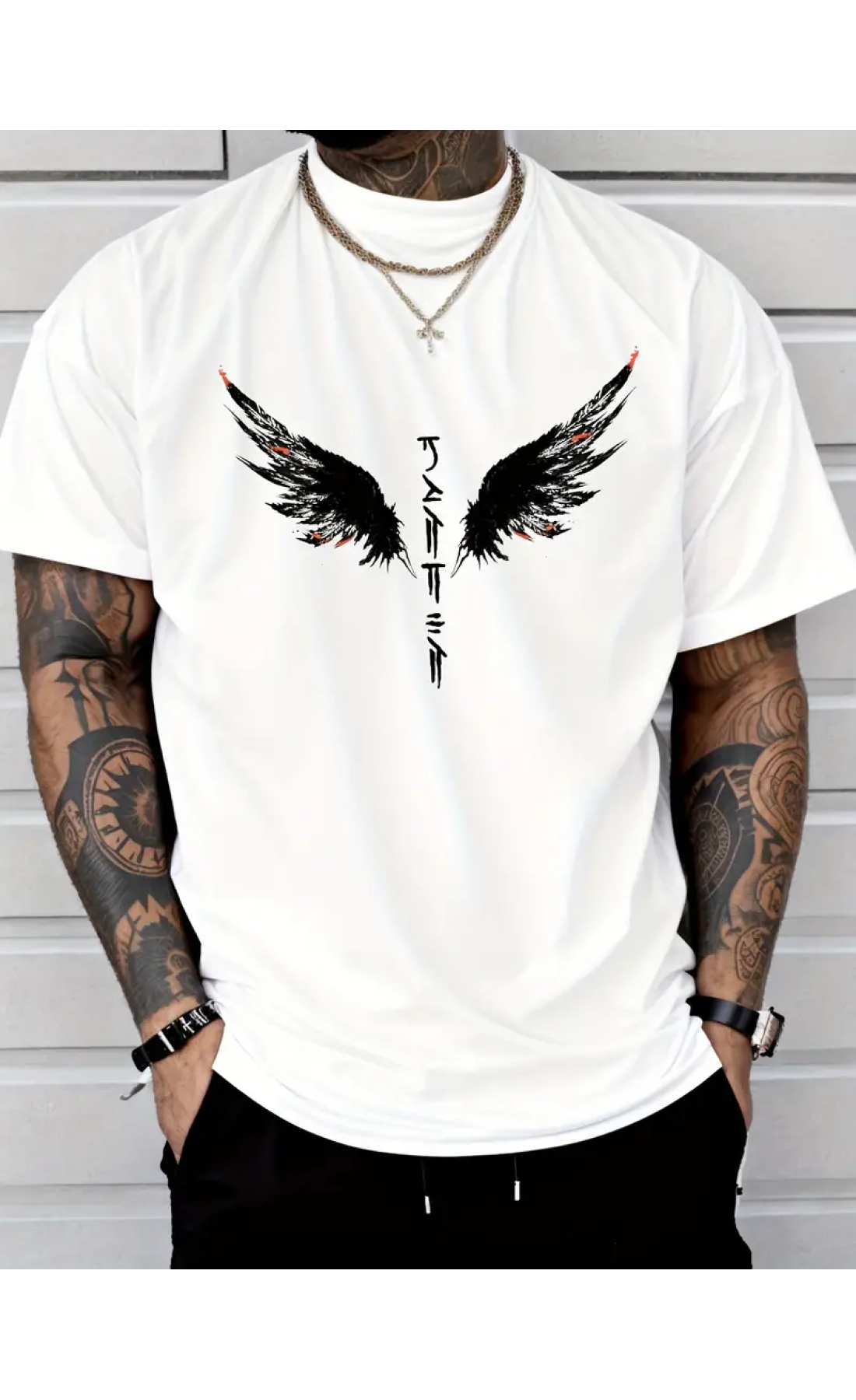 Трендова біла чоловіча оверсайз футболка з модним дизайном