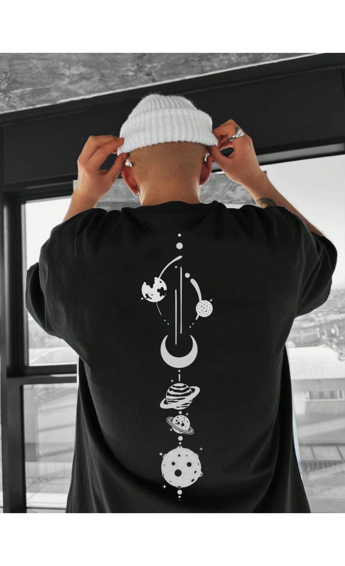 Чорна чоловіча футболка з дтф (оверсайз)