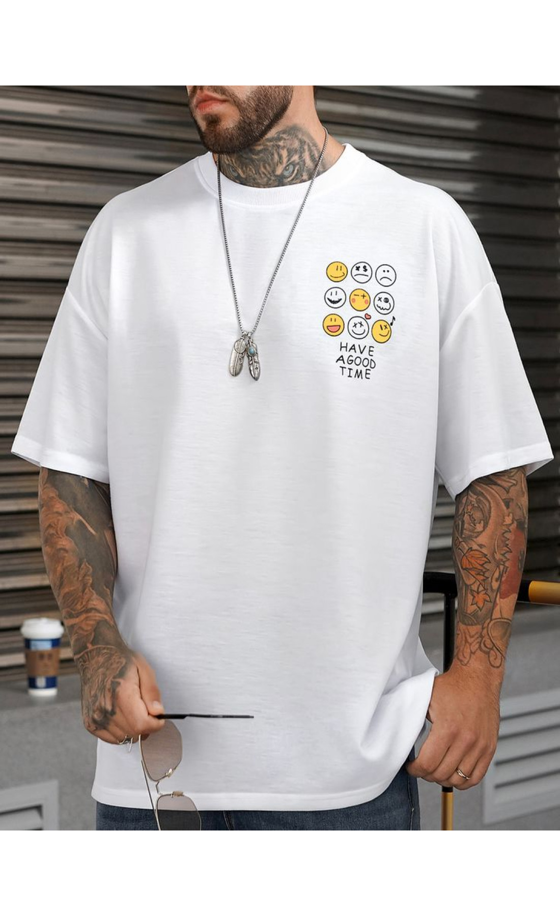 Біла чоловіча футболка з дтф (оверсайз)