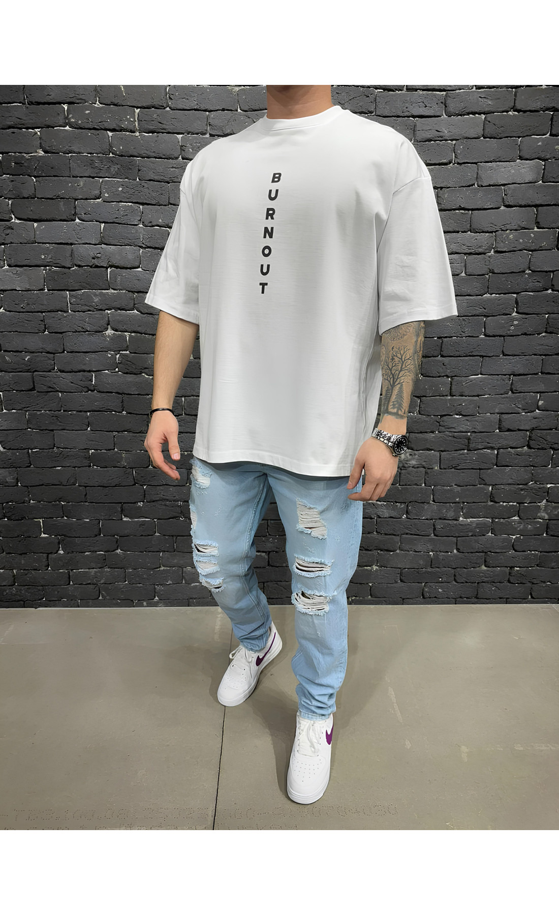 Біла чоловіча футболка з дтф принтом (оверсайз)