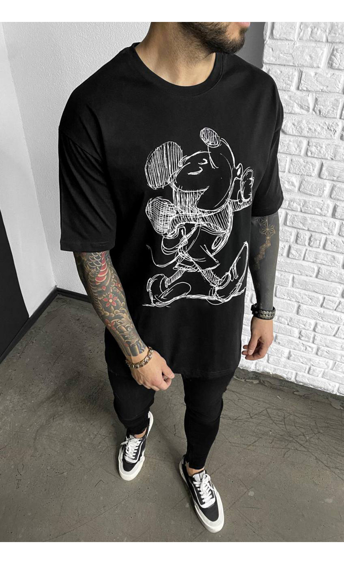 Чорна чоловіча футболка з дтф принтом (оверсайз)