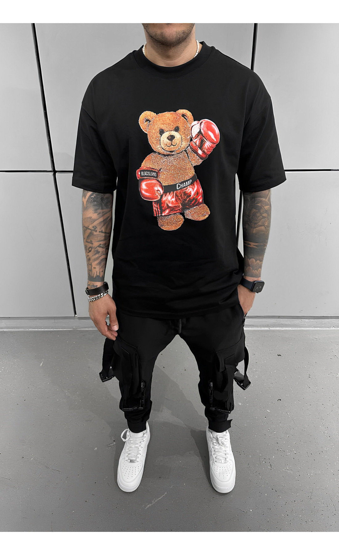 Чорна чоловіча футболка з дтф принтом (оверсайз)