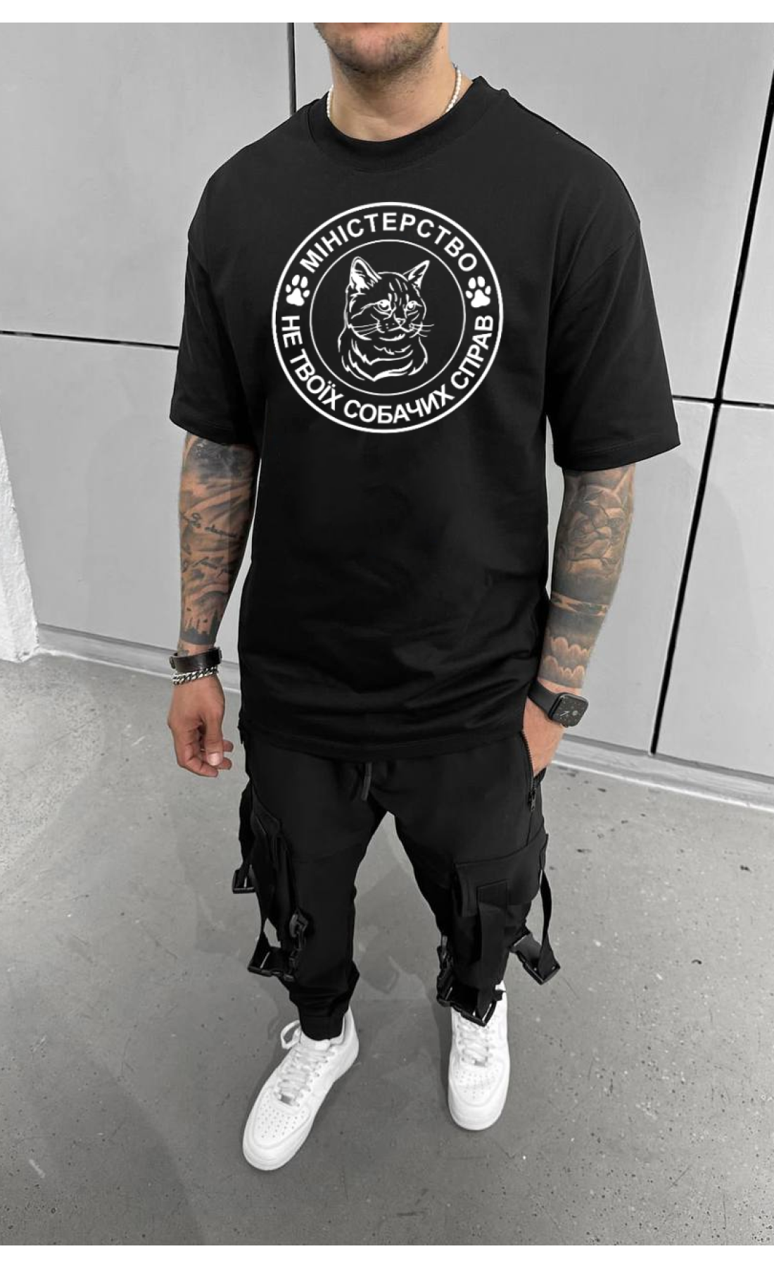 Чорна літня легка чоловіча оверсайз футболка з принтом