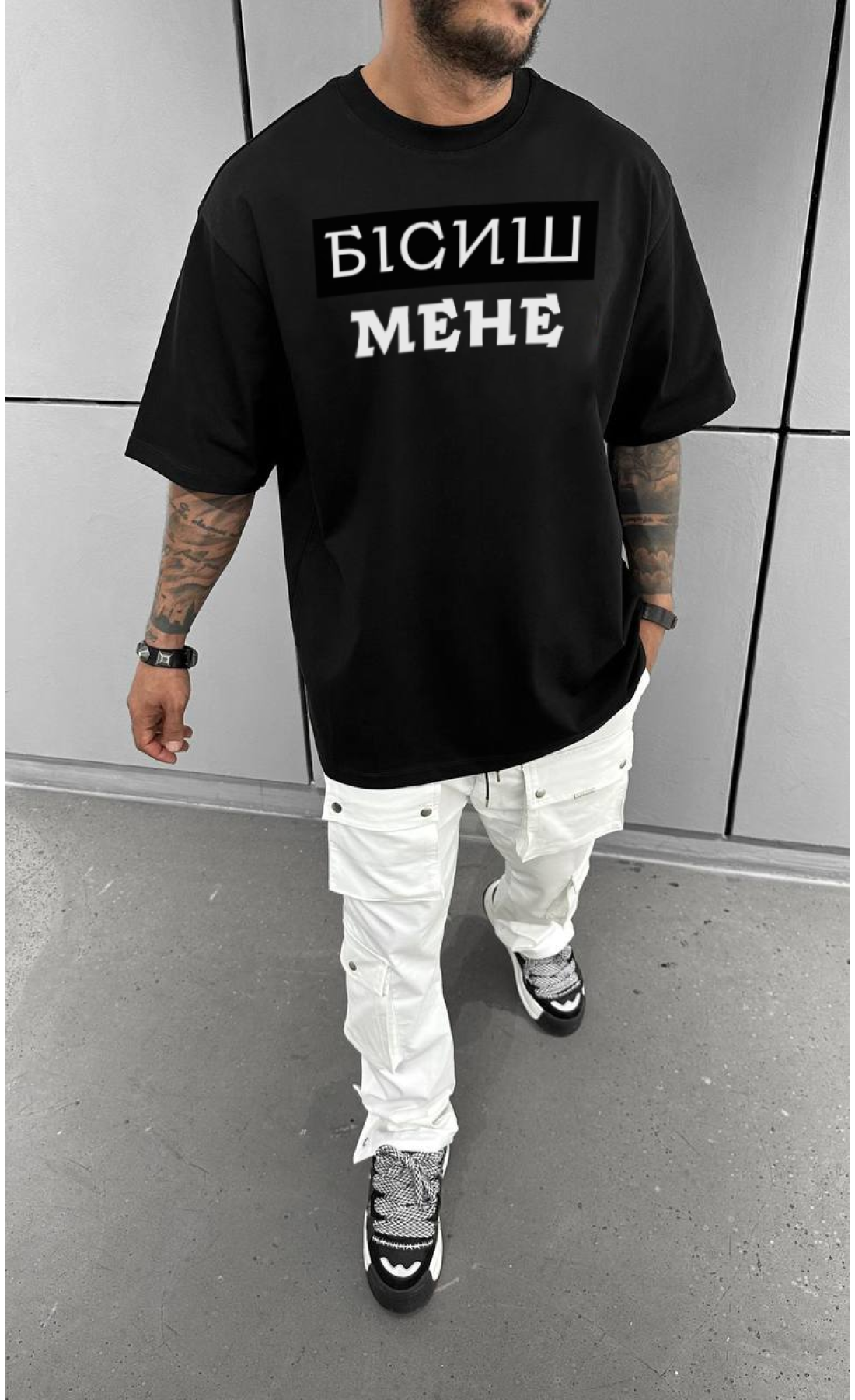 Чорна літня легка чоловіча оверсайз футболка з принтом