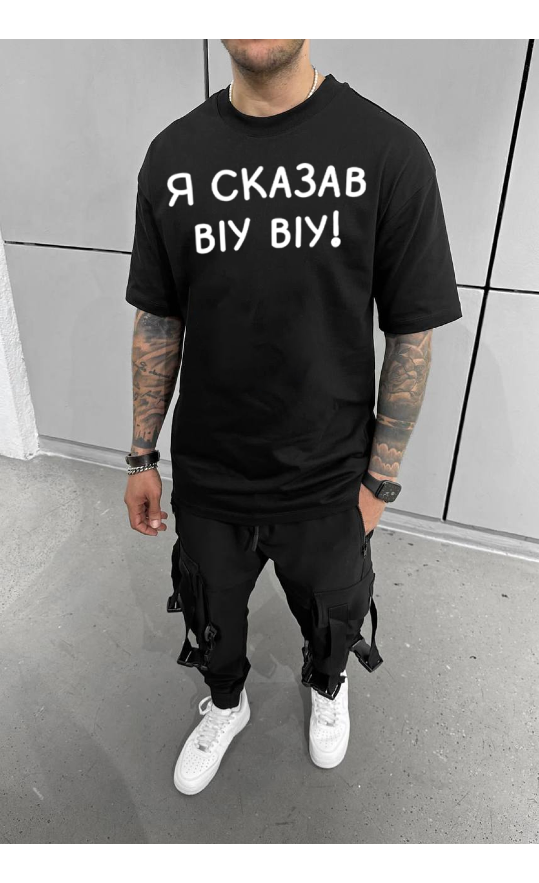 Чорна літня легка чоловіча оверсайз футболка з принтом