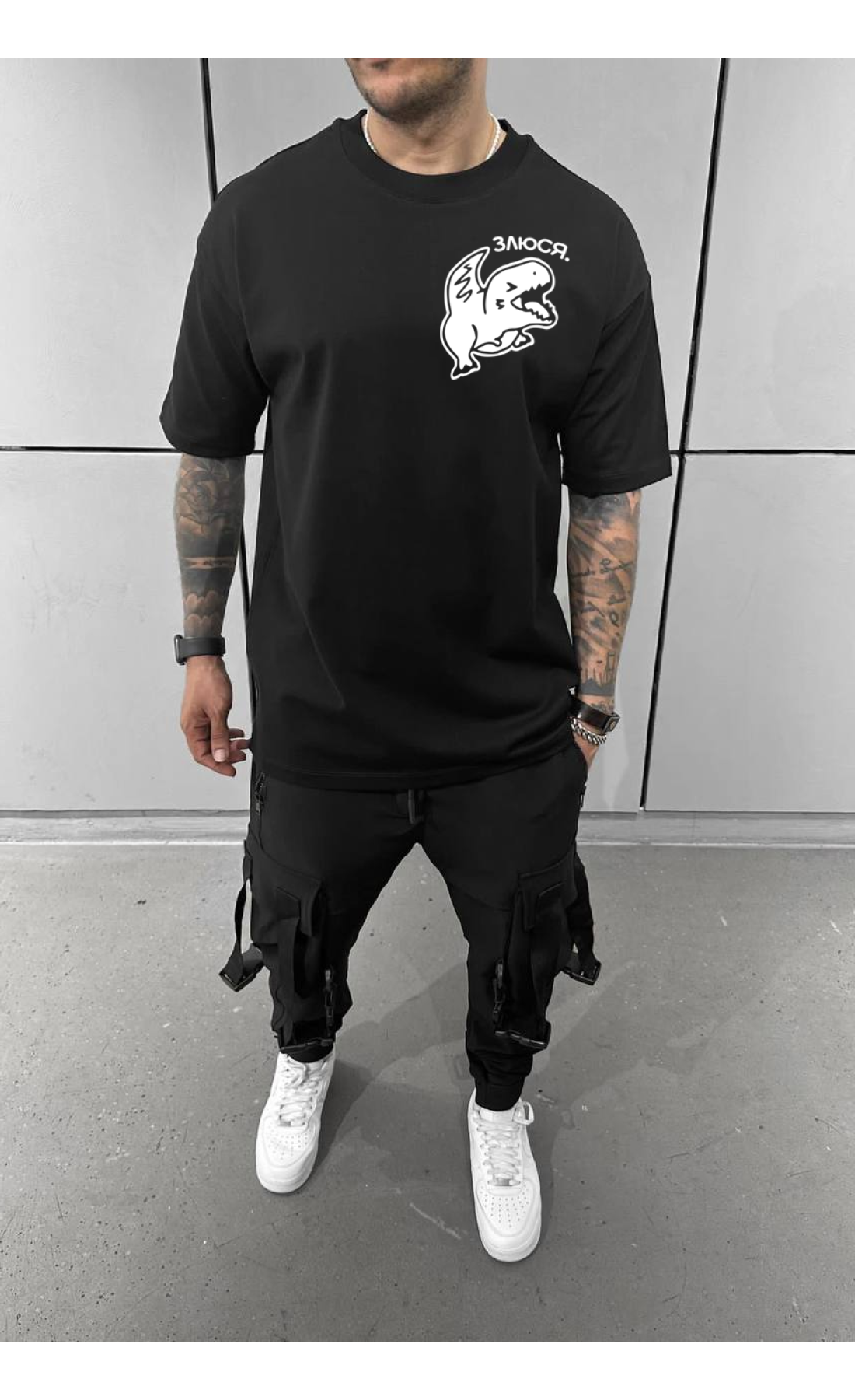 Чорна літня легка чоловіча оверсайз футболка з принтом