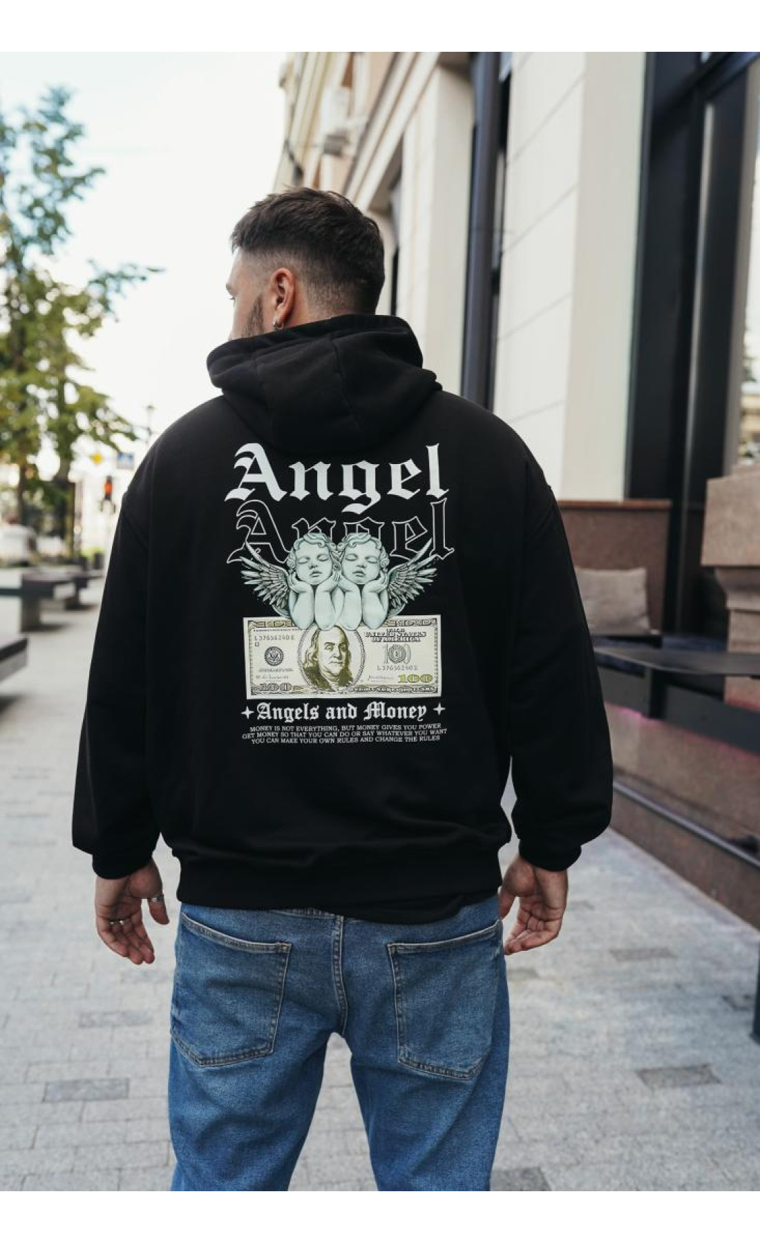 Чоловіче чорне  оверсайз худі з трендовим принтом