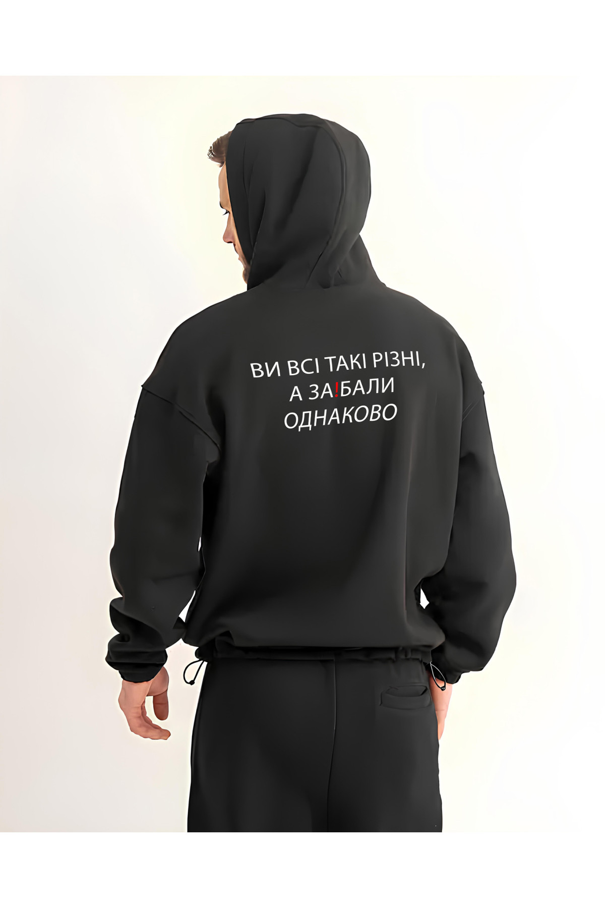 Чоловіче чорне  оверсайз худі з трендовим принтом