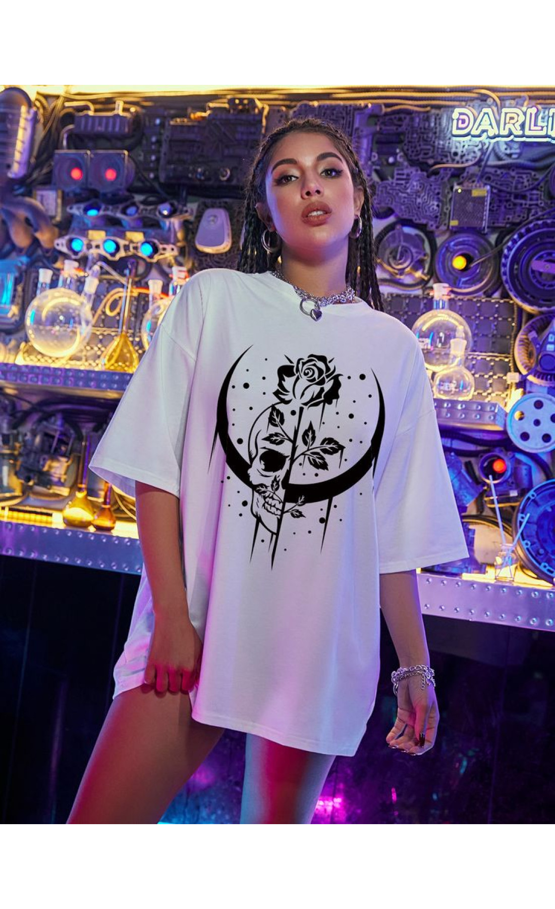 Біла жіноча футболка з принтом дтф