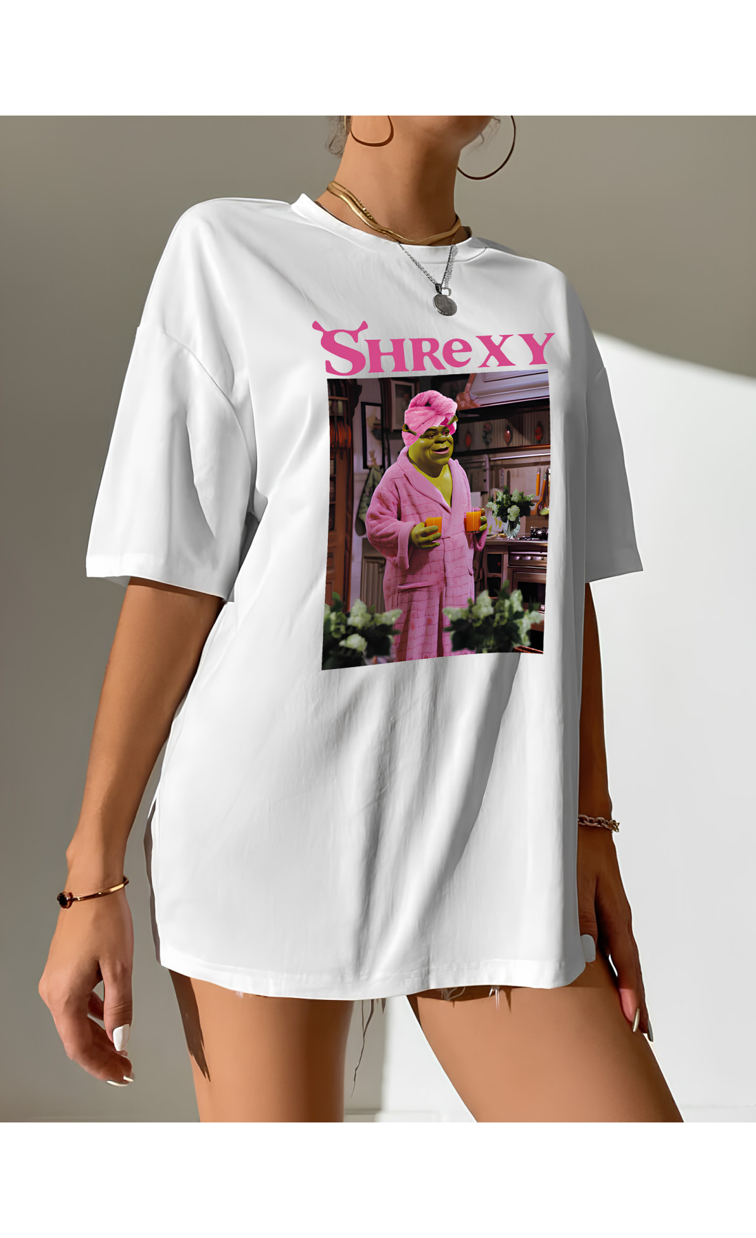 Жіноча футболка дтф   біла чорна