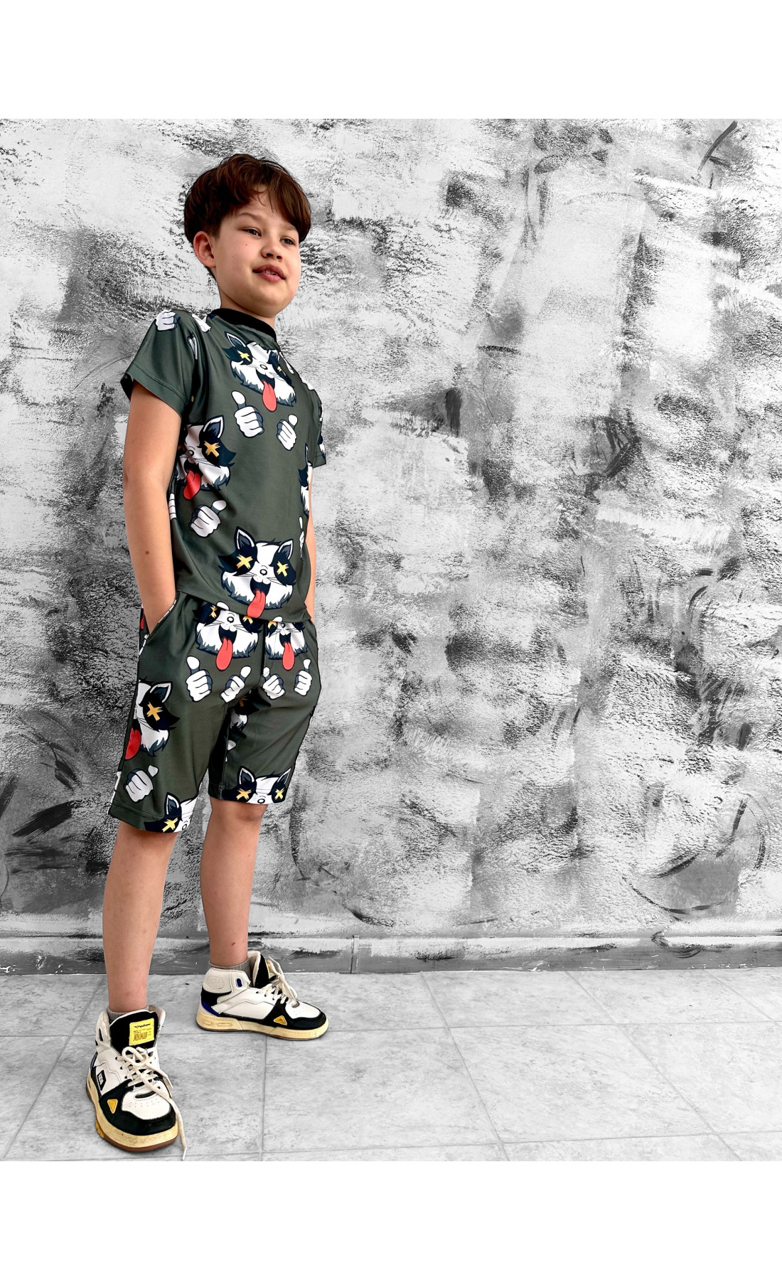 Дитячій костюм футболка та шорти за принтом
