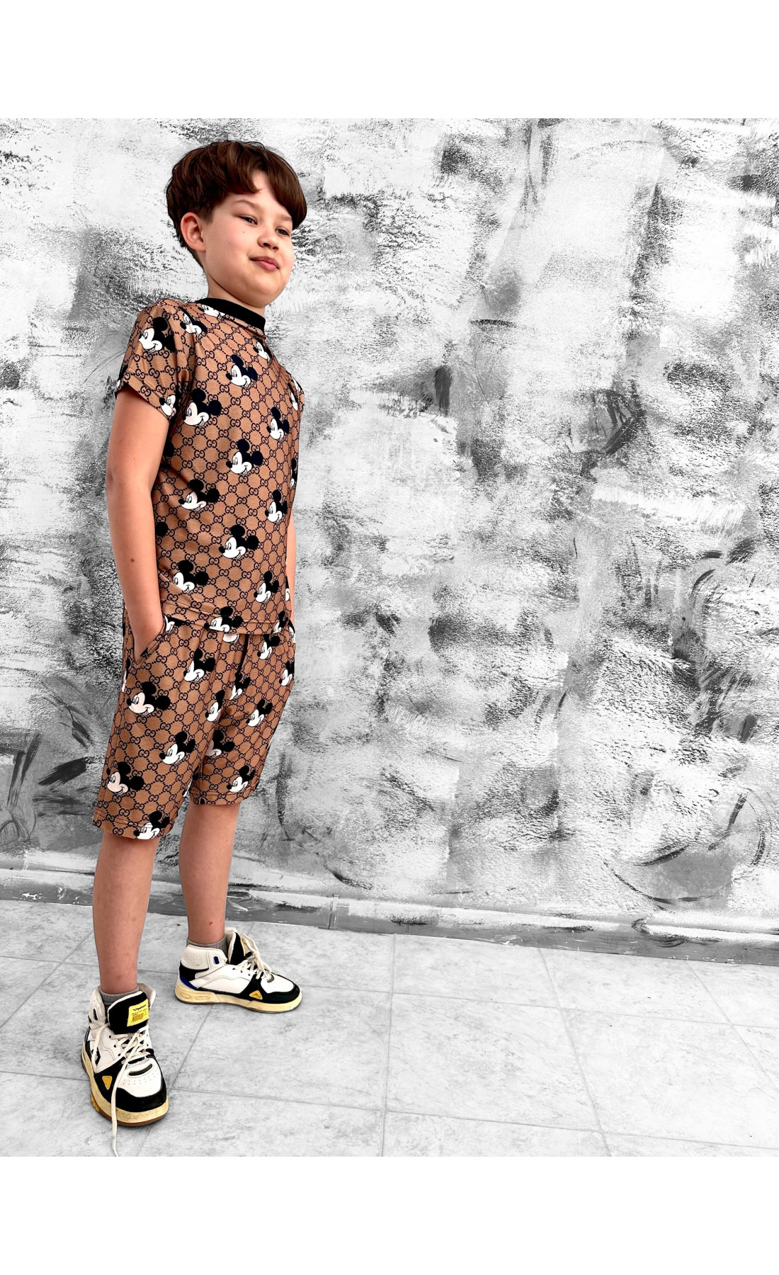 Дитячій костюм футболка та шорти за принтом