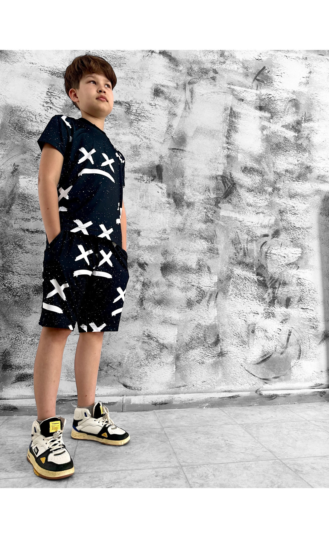 Дитячій костюм футболка та шорти за принтом