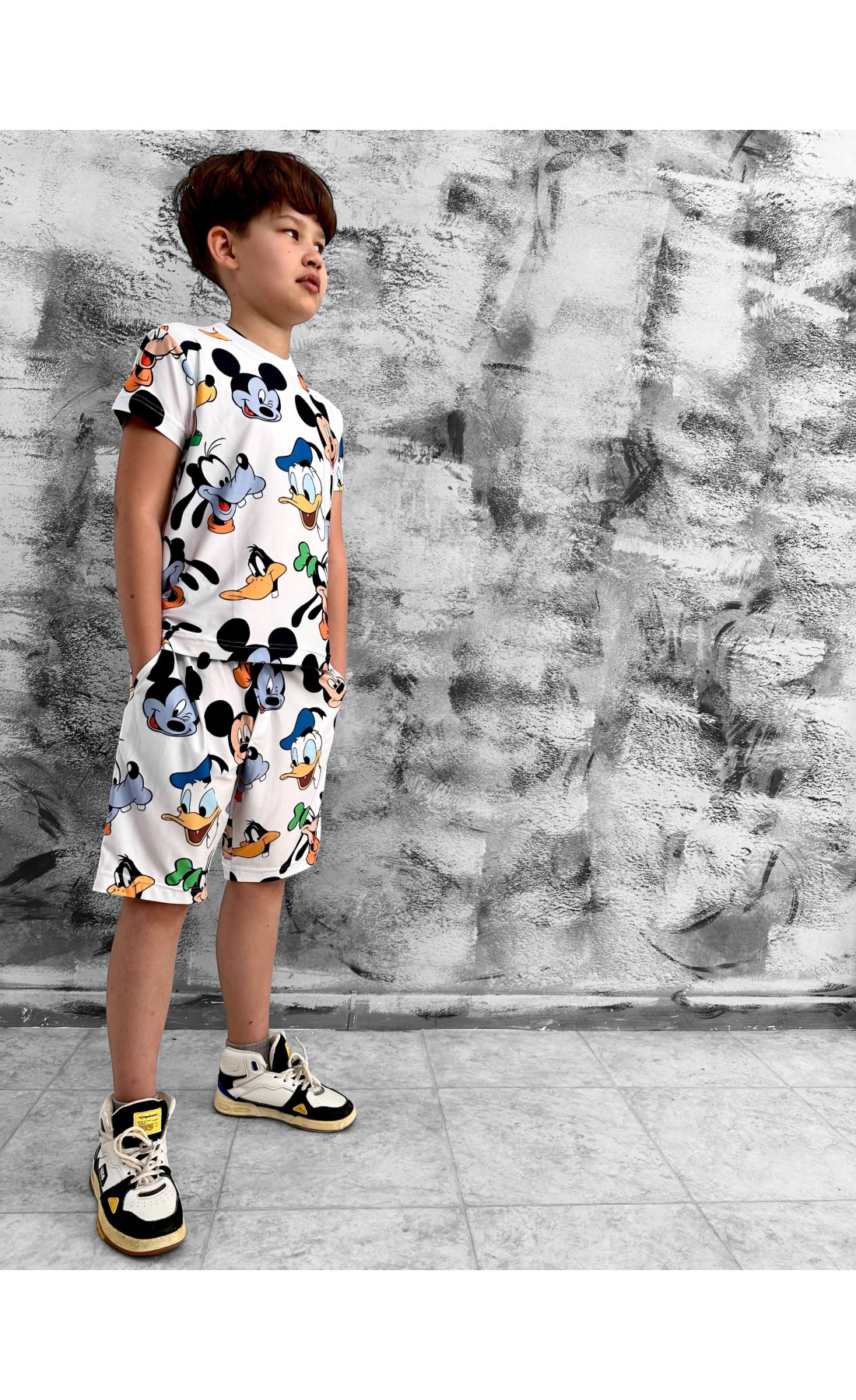 Дитячій костюм футболка та шорти за принтом