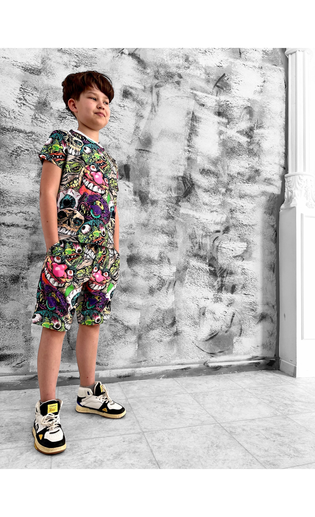 Дитячій костюм футболка та шорти за принтом