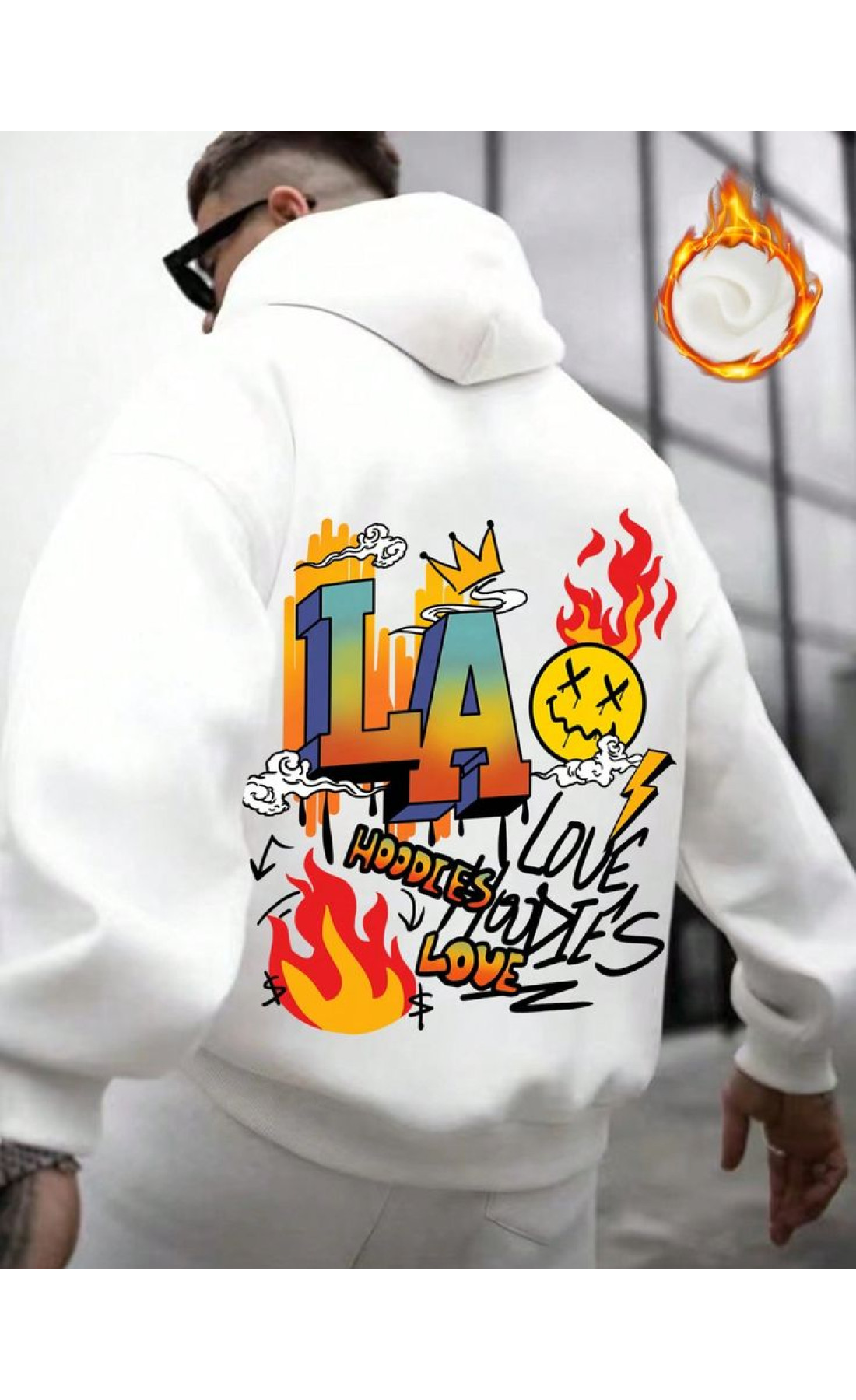 Біле чоловіче комфортне оверсайз худі з яскравим дизайном