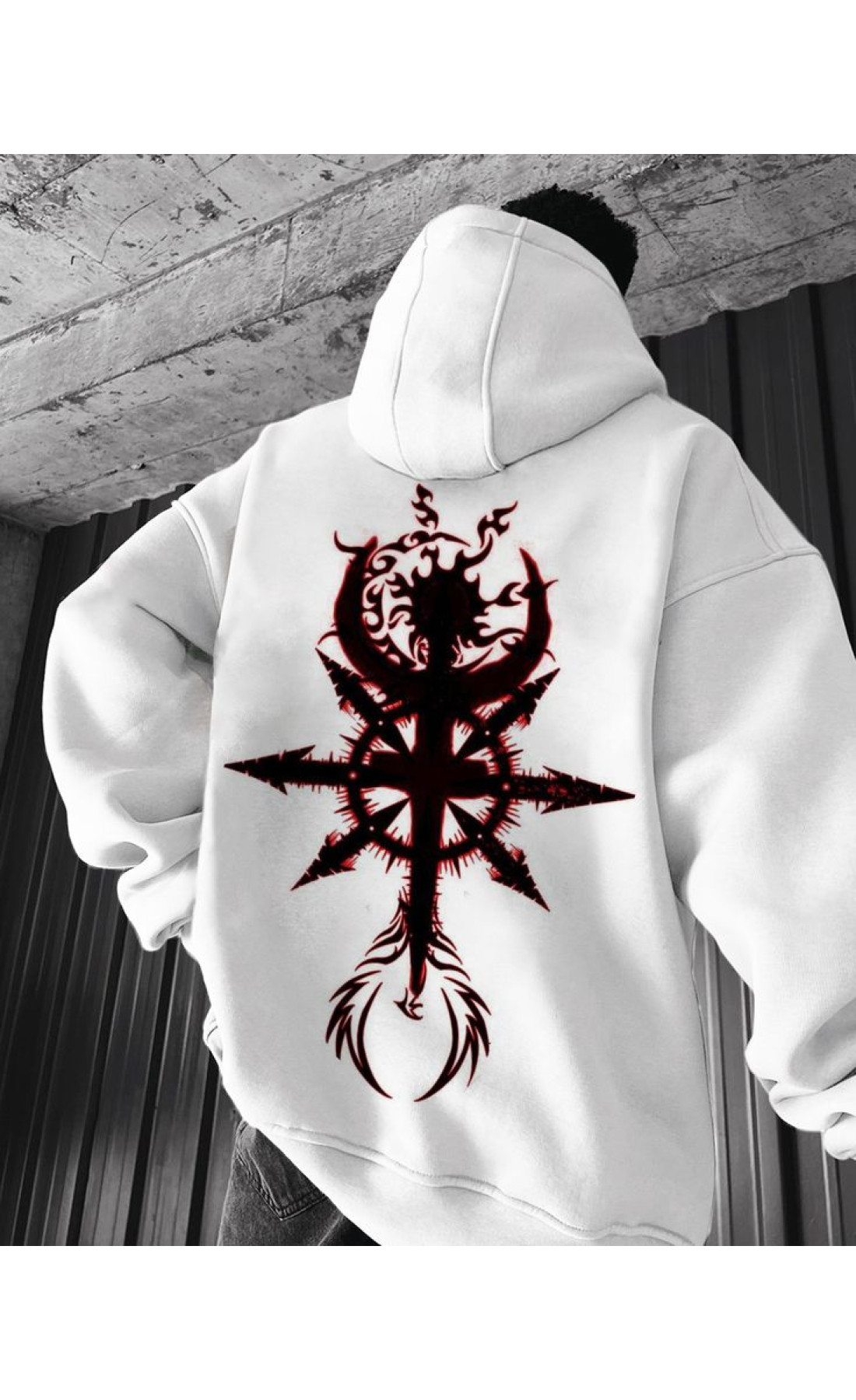 Біле чоловіче  оверсайз худі з трендовим дизайном