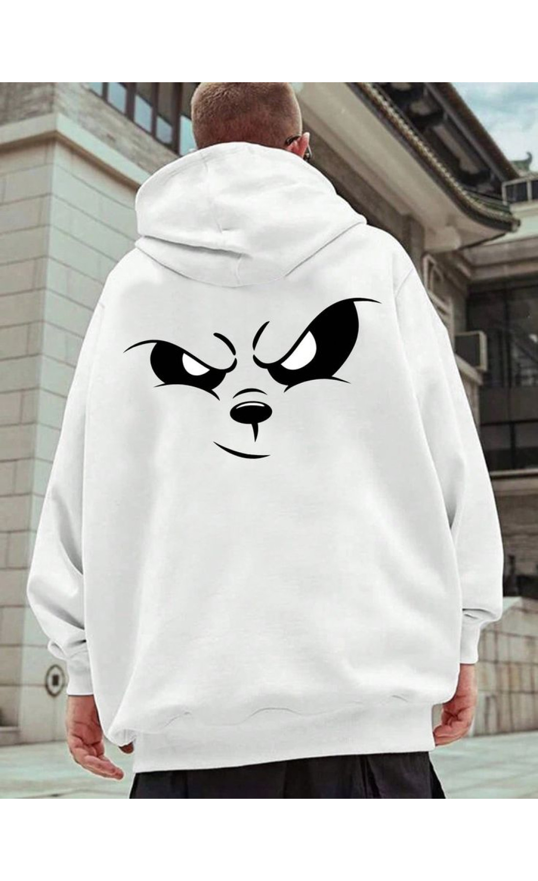 Біле чоловіче  оверсайз худі з трендовим дизайном