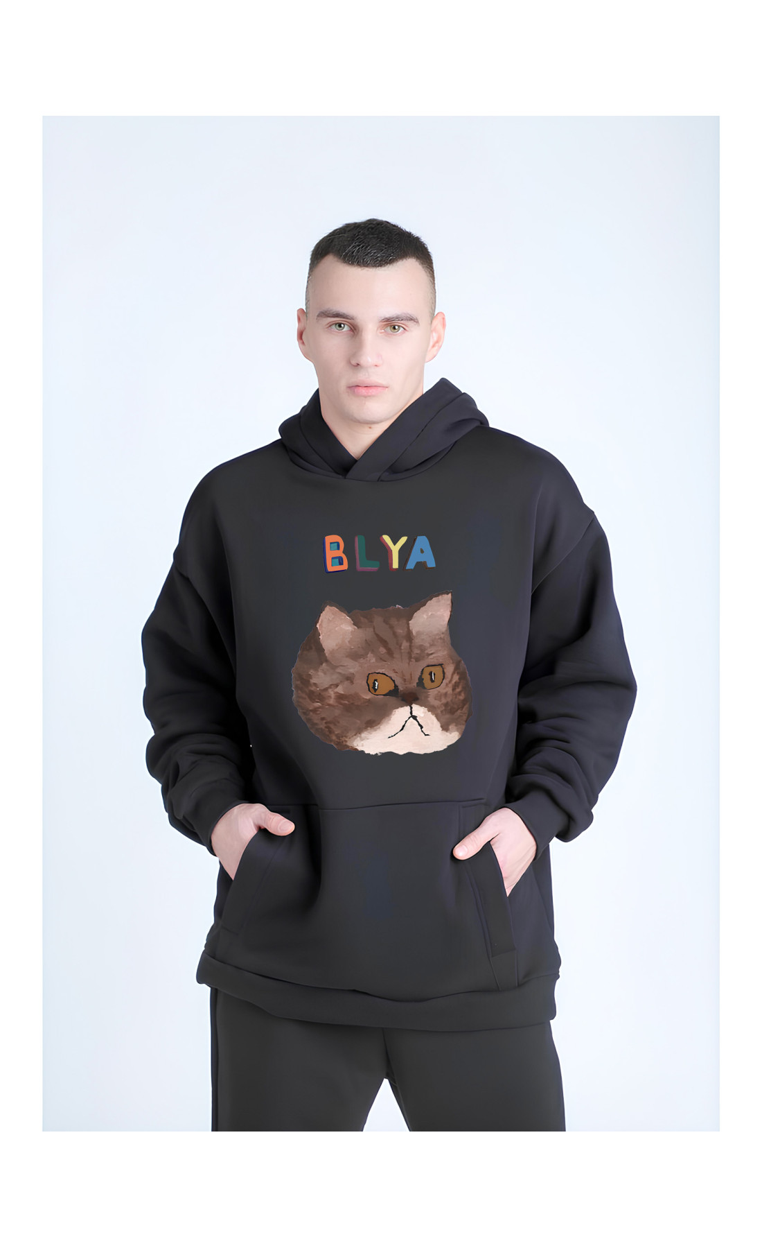 чорне чоловіче оверсайз худі зі стильним дизайном