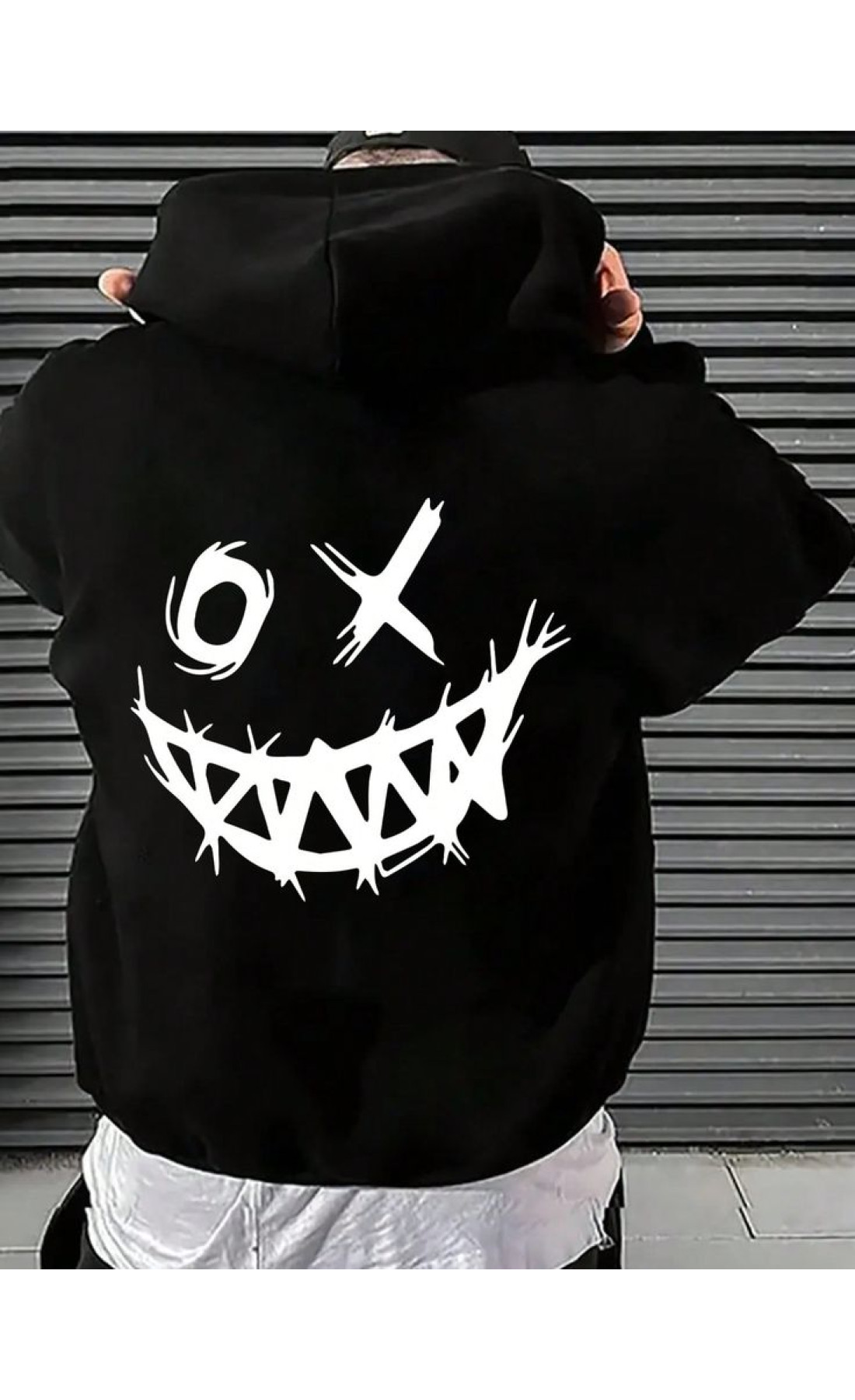 Чоловіче чорне  оверсайз худі з трендовим принтом