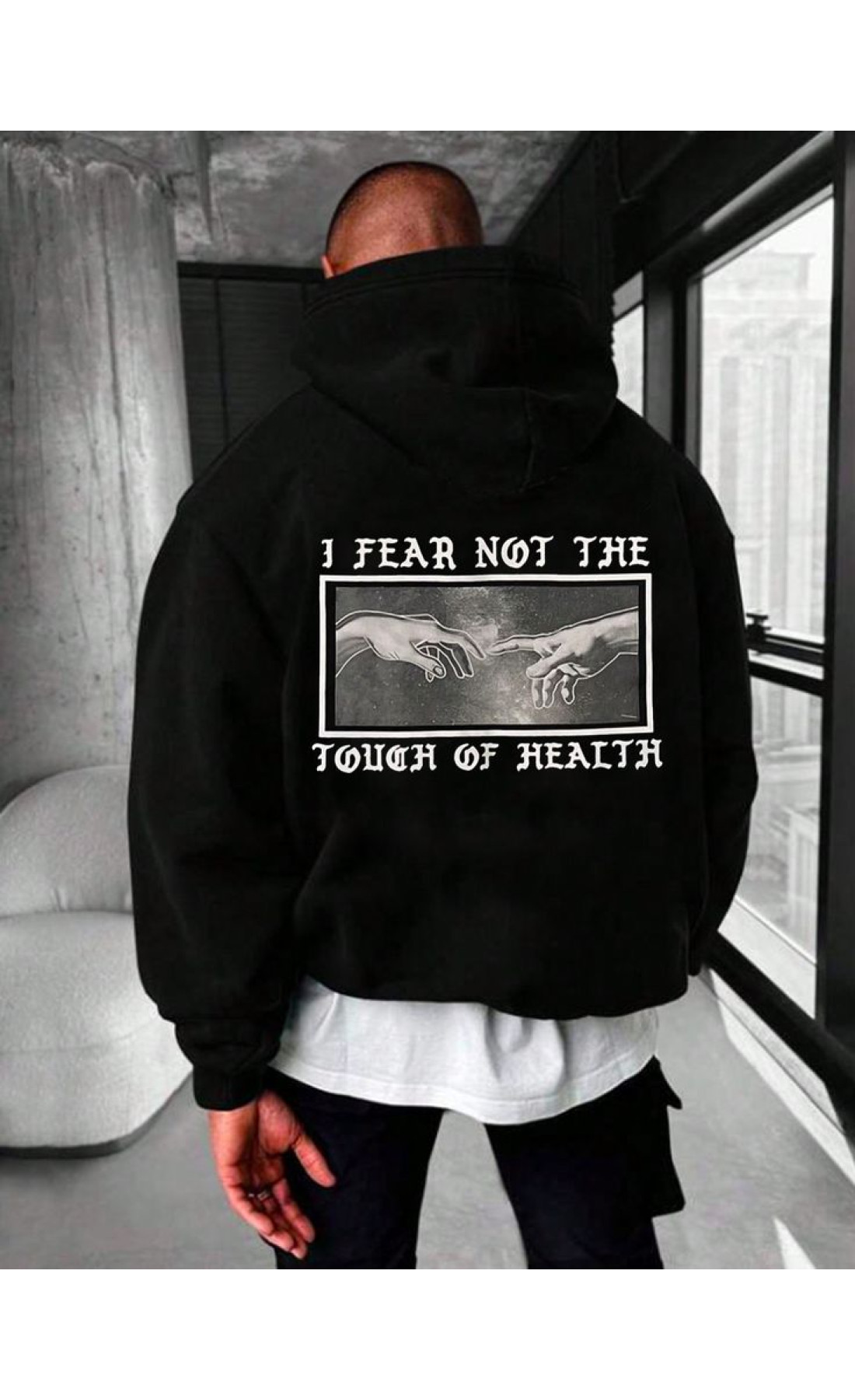 чорне чоловіче оверсайз худі зі стильним дизайном