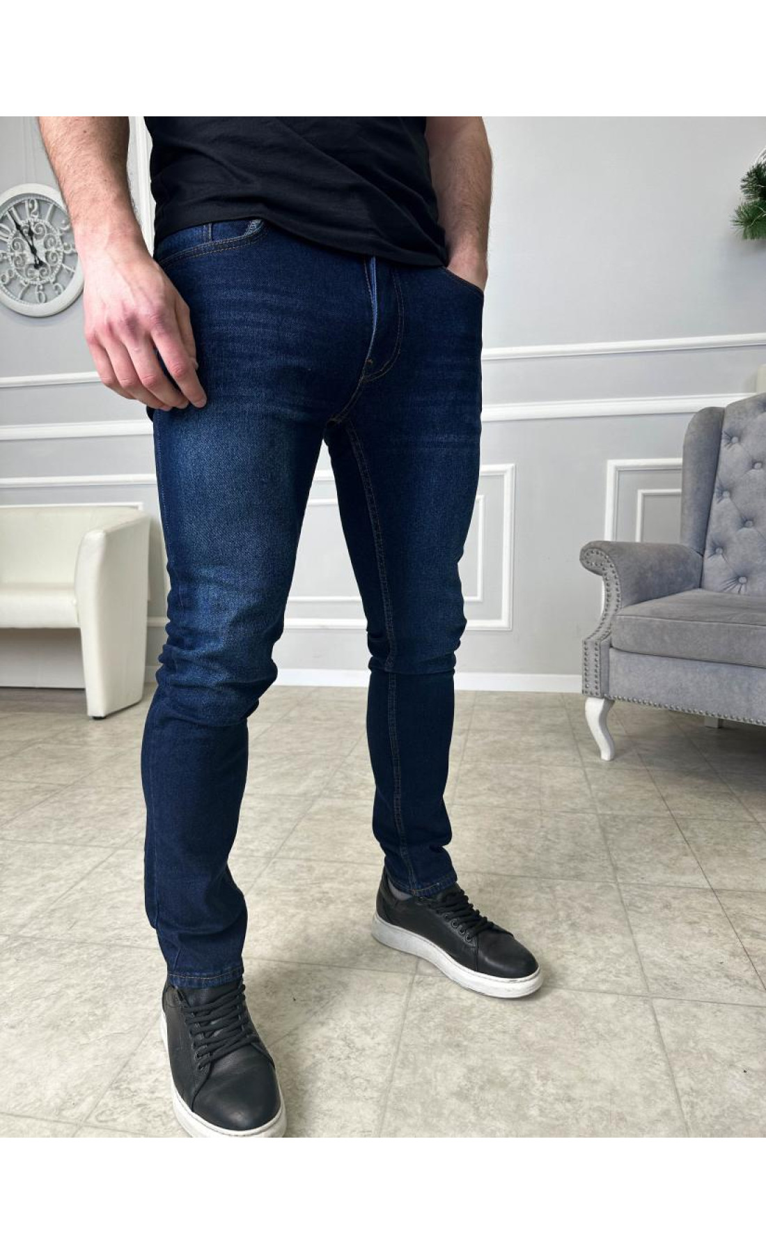 Сині однотонні завужені джинси