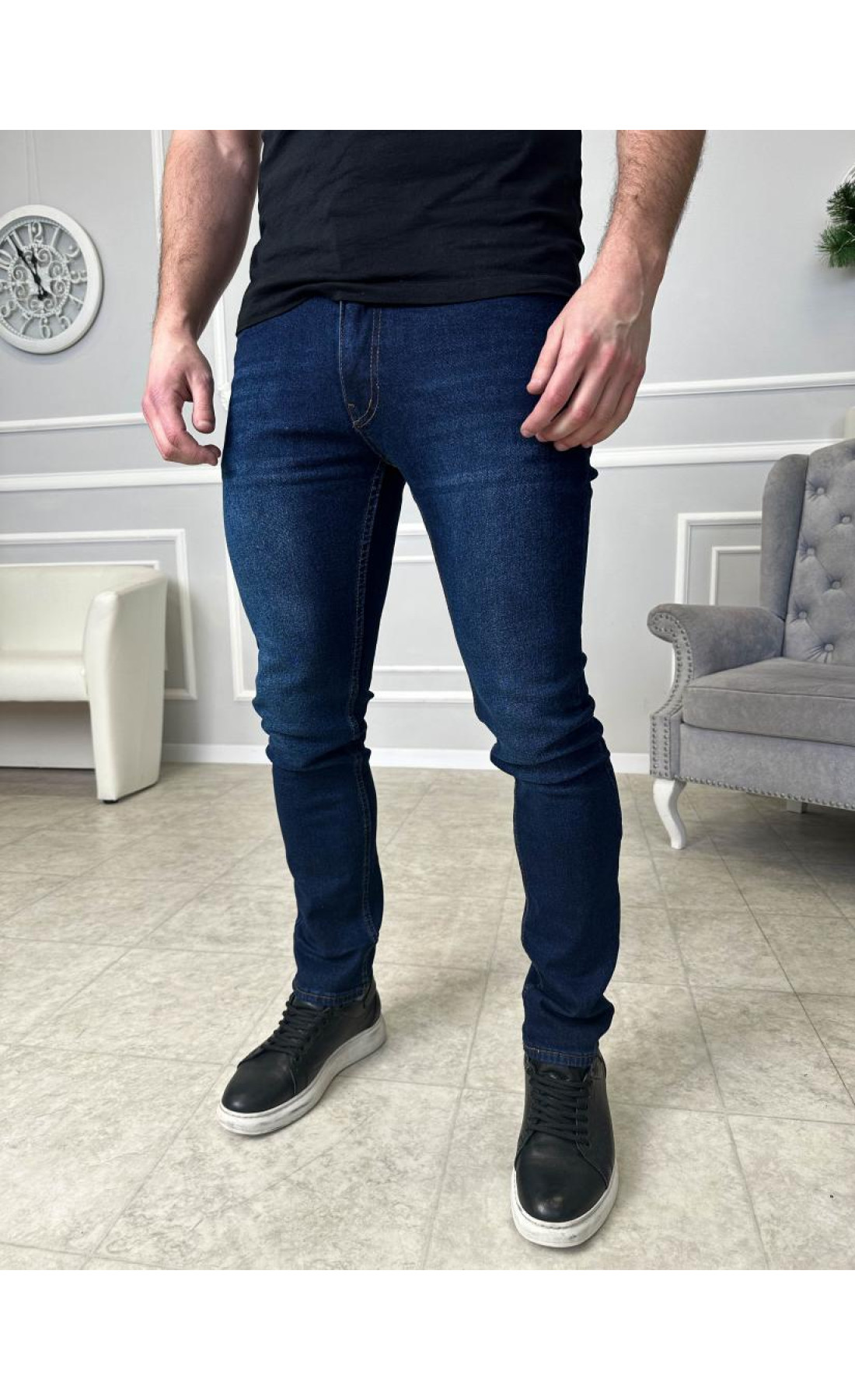 Сині однотонні завужені джинси