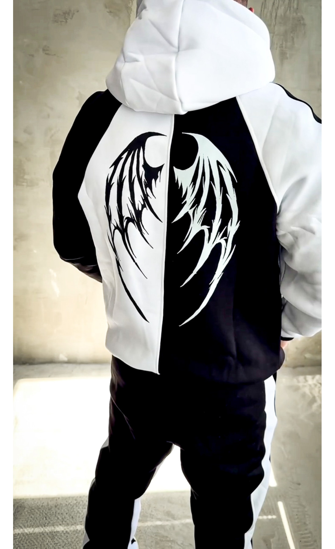 Спортивний костюм утеплений дтф стильний з принтом осінь