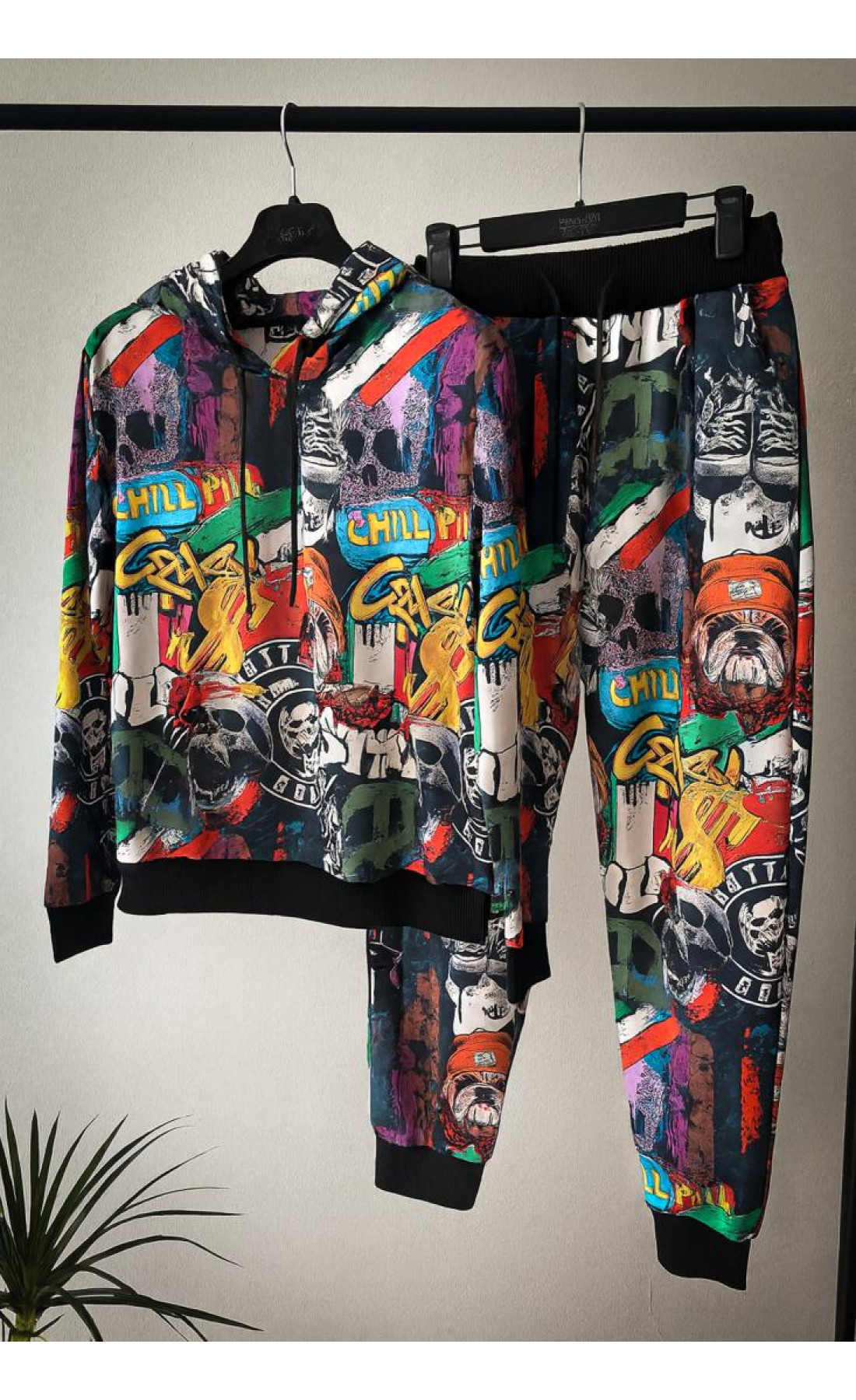 Костюм чоловічий худі та штани стильний яскравий принт осінь