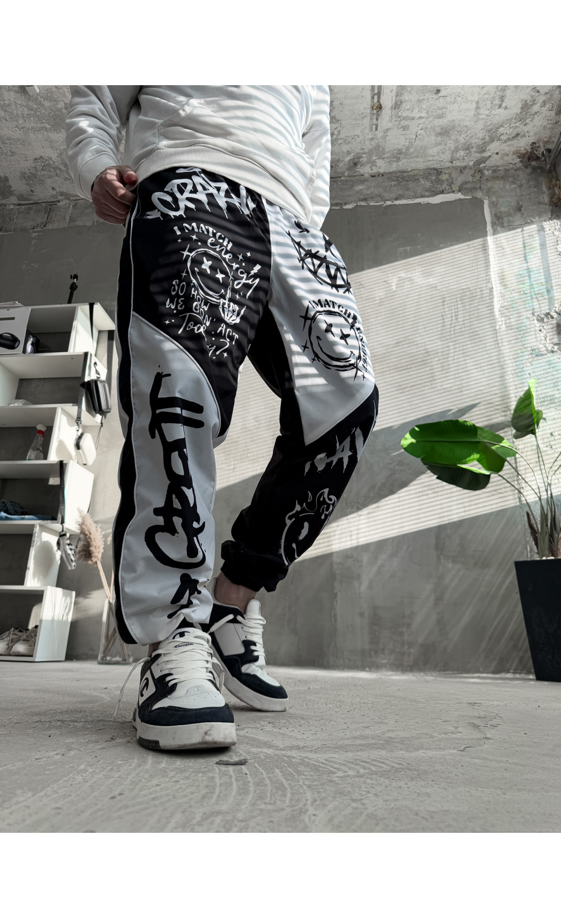 Спортивні штани чоловічі плащівка на підкладці джокери