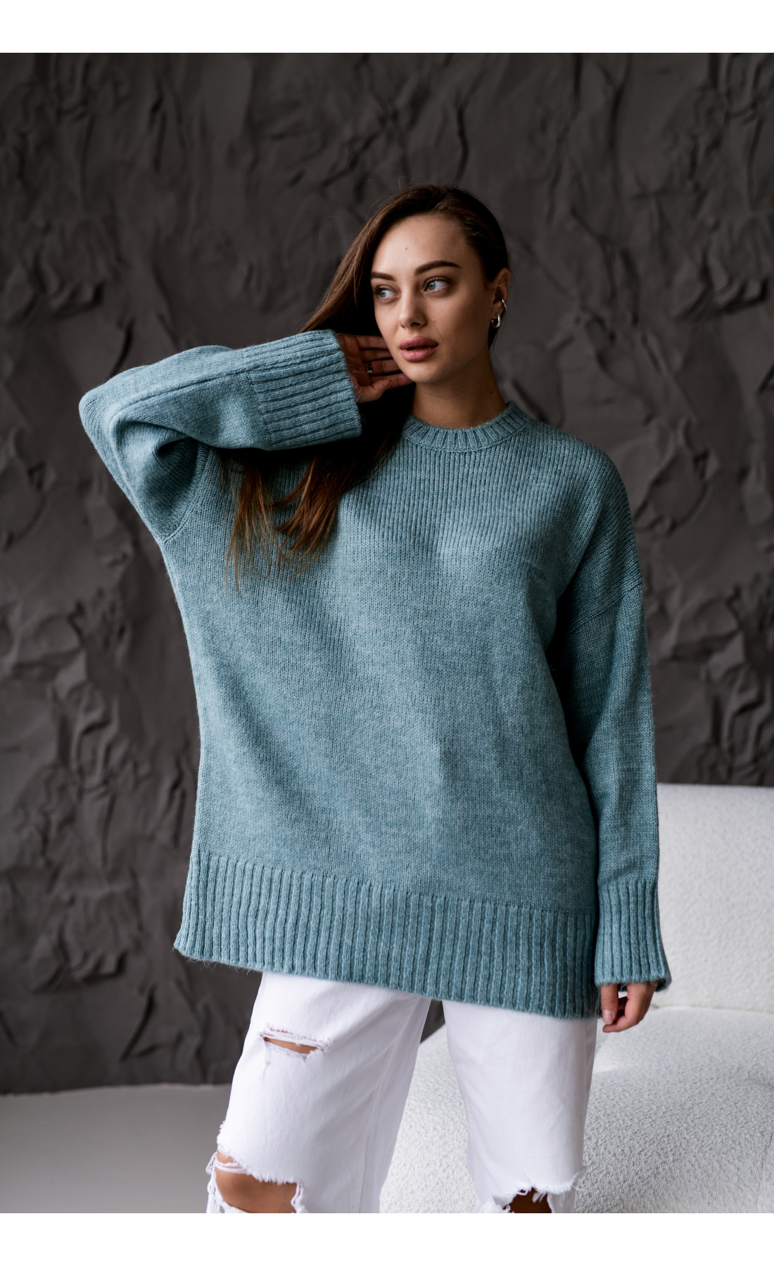 Светр жіночий оверсайз стильний вільний осінь зима