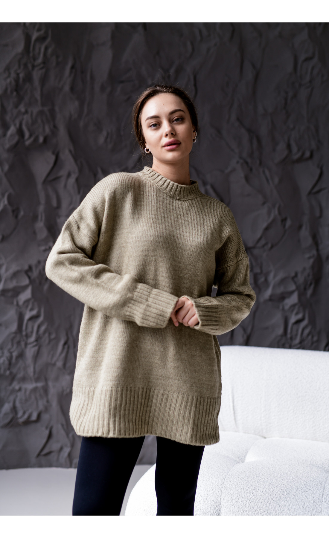 Светр жіночий оверсайз стильний вільний осінь зима