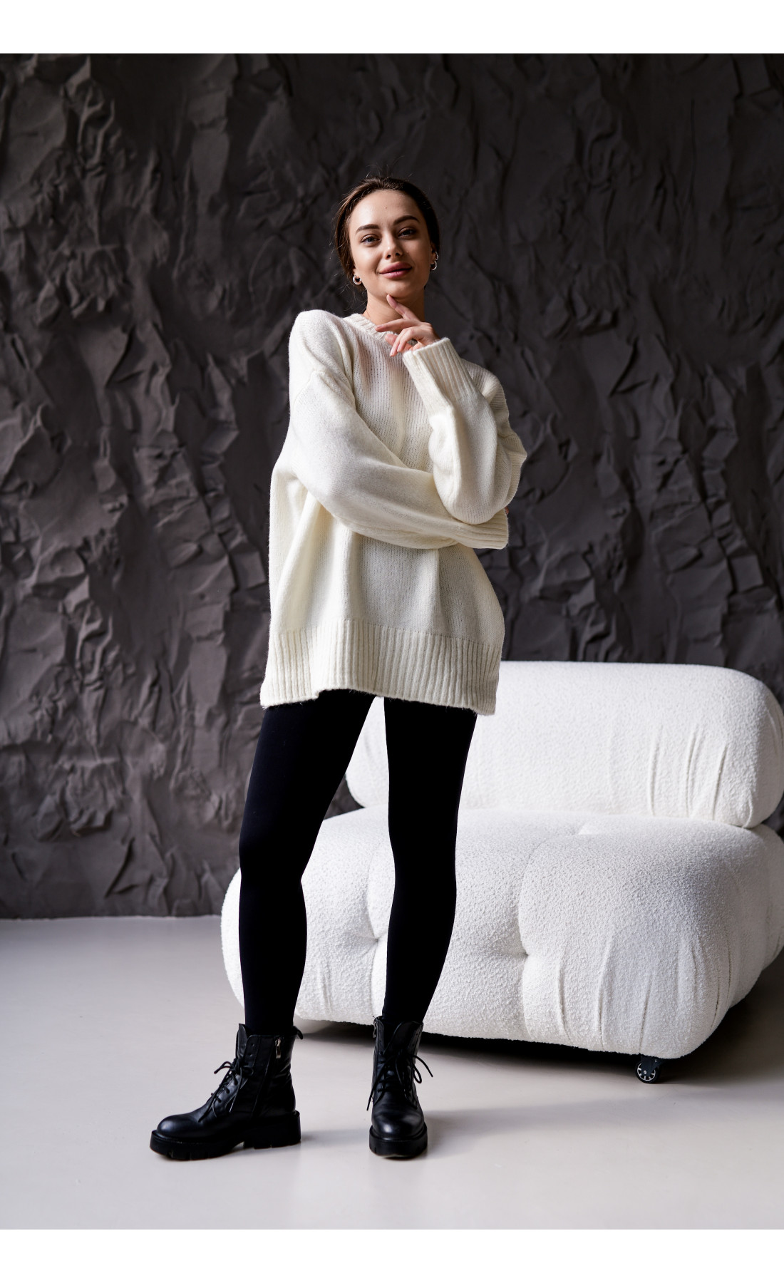 Светр жіночий оверсайз стильний вільний осінь зима