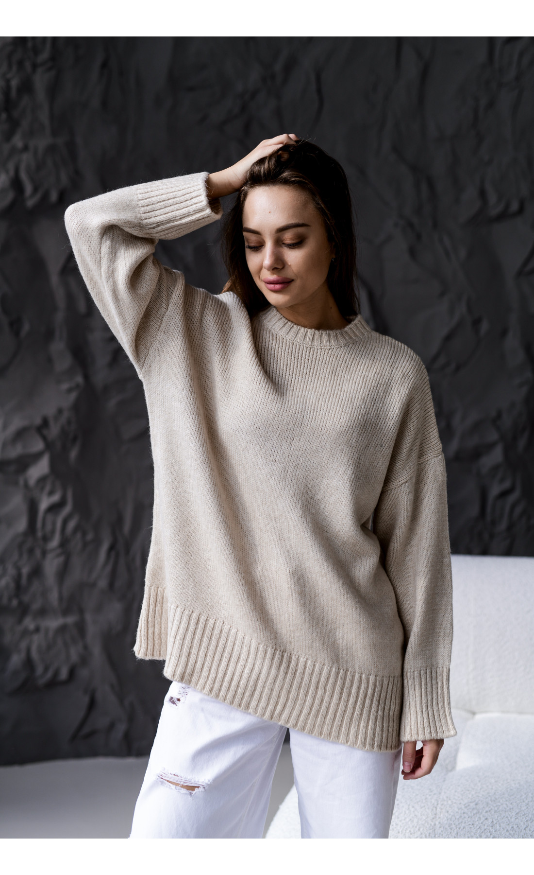 Светр жіночий оверсайз стильний вільний осінь зима