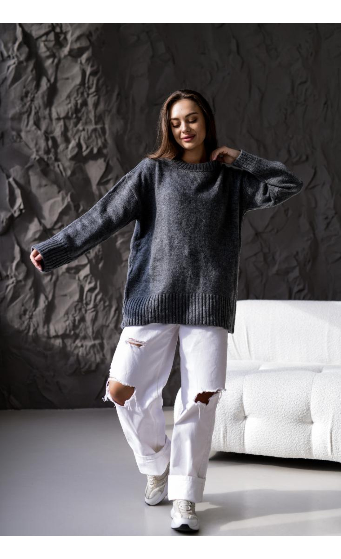 Светр жіночий оверсайз стильний вільний осінь зима