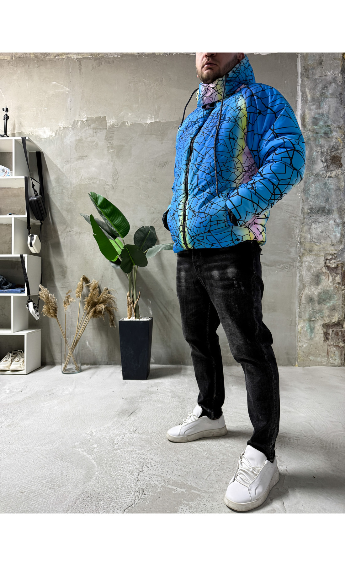 Куртка зимова зі знімним капюшоном чоловіча  з принтом