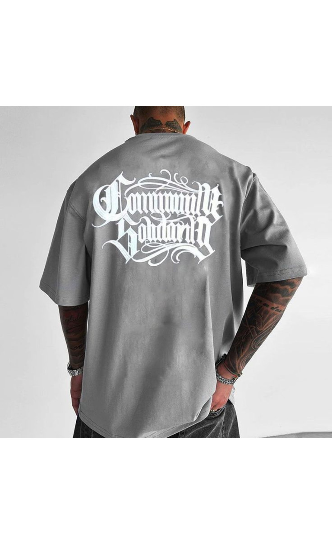 Сіра легка чоловіча оверсайз футболка зі стильним написом