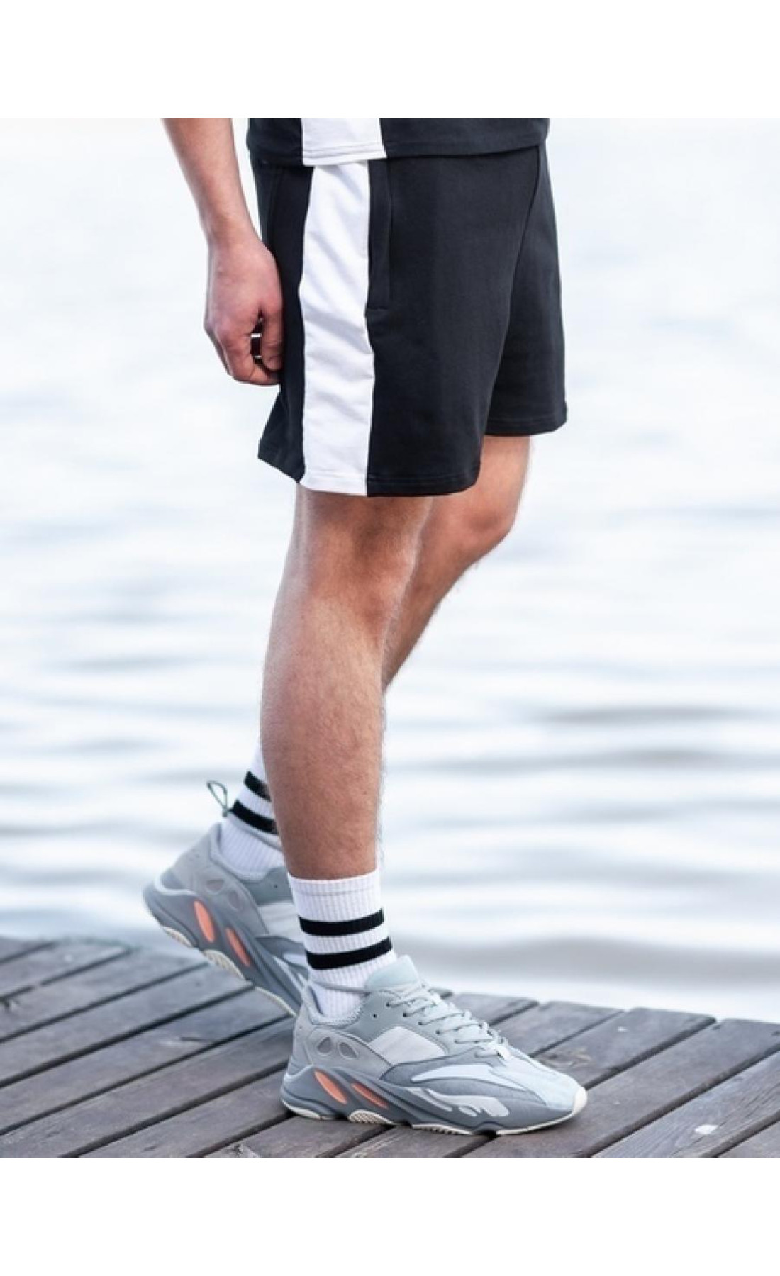 Спортивні шорти BEZET Shark black / white'