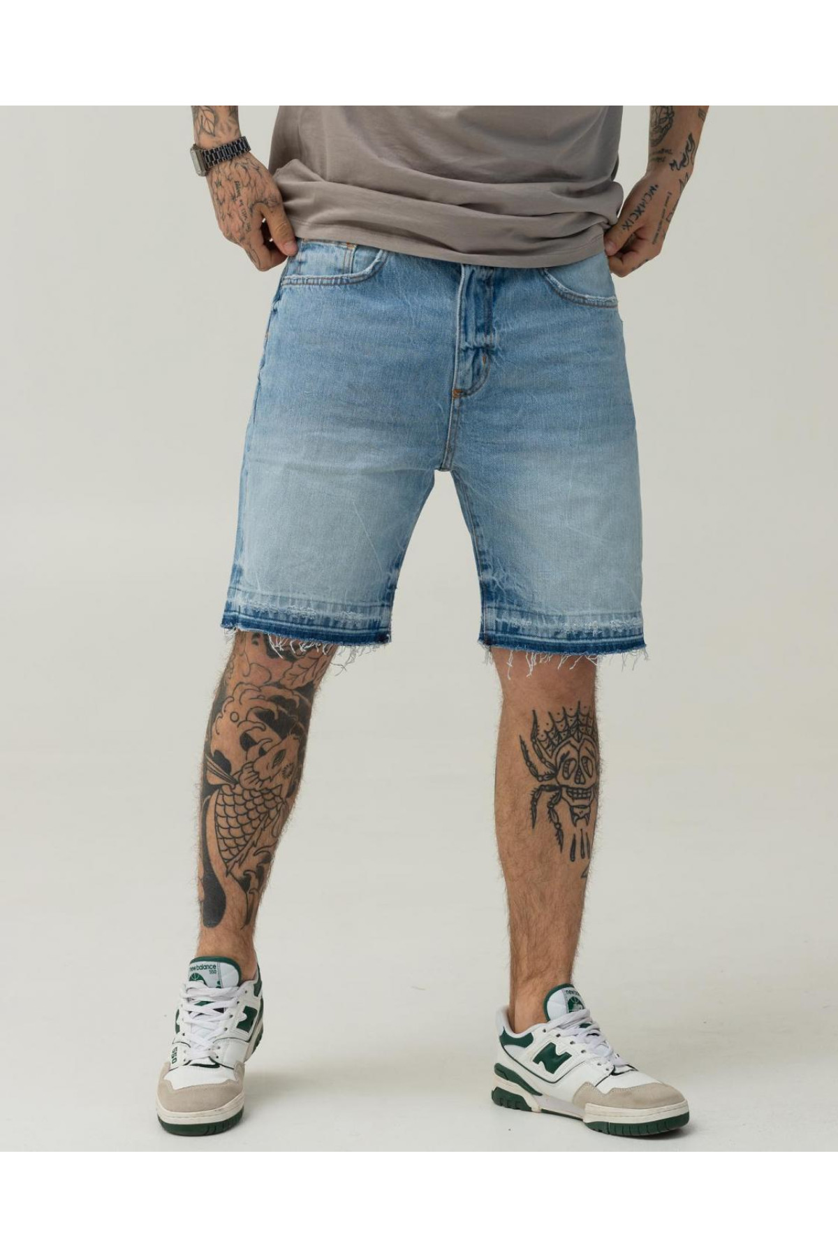 Блакитні базові джинсові шорти BEZET з обрізаними краями