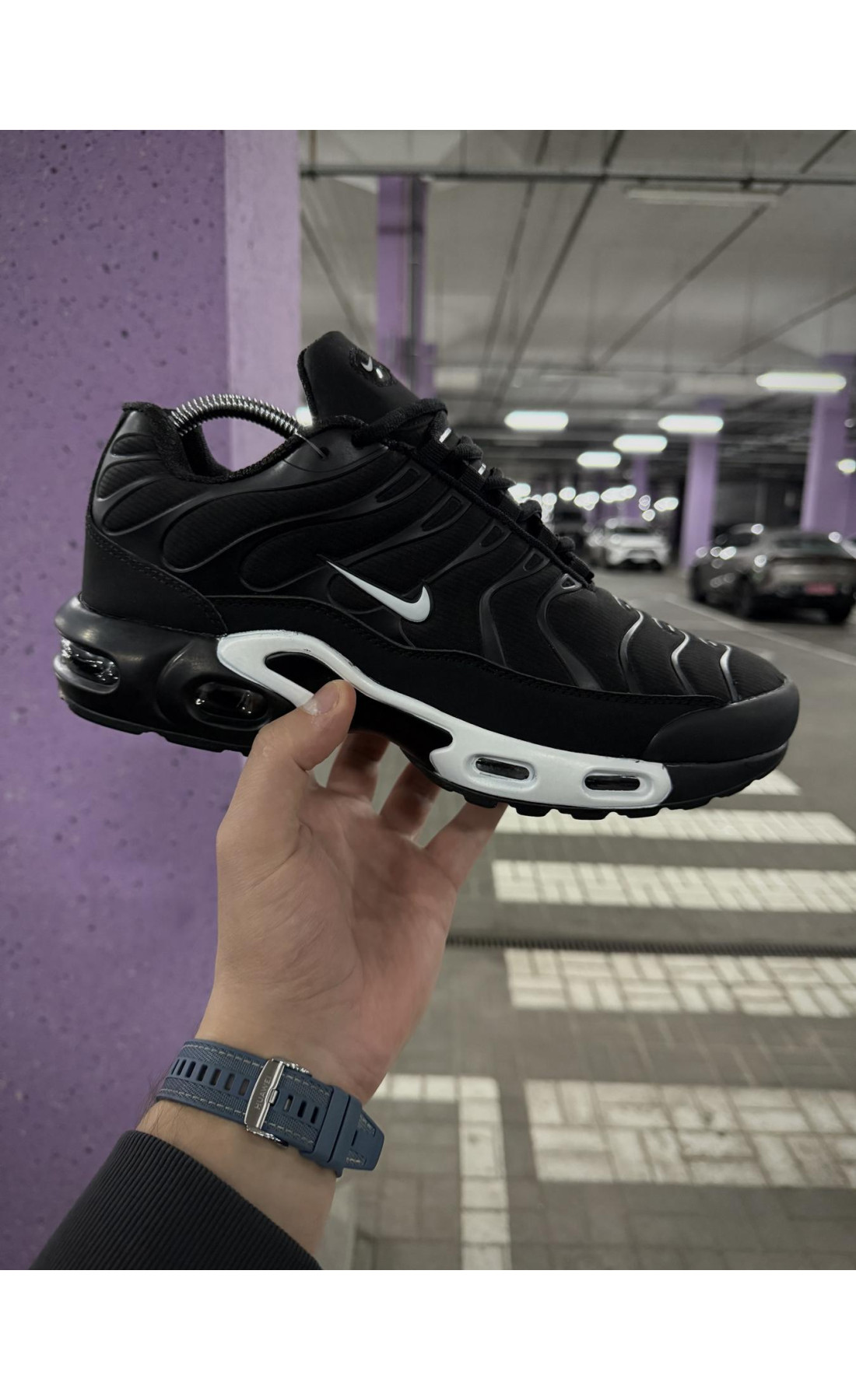 Чоловічі кросівки  Термо кросівки nike air plus tn (чорні білі) (2955-3)