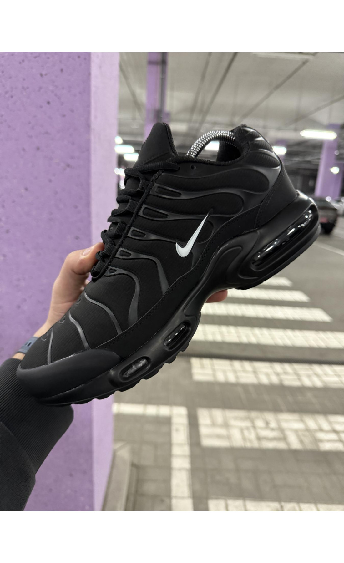 Чоловічі кросівки  Термо кросівки nike air plus tn (чорні білі) (2955-3)