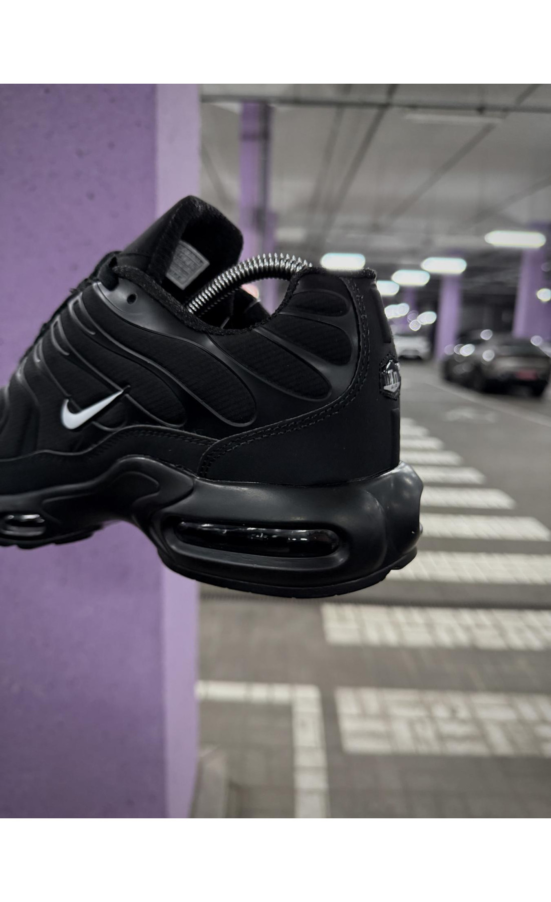 Чоловічі кросівки  Термо кросівки nike air plus tn (чорні білі) (2955-3)