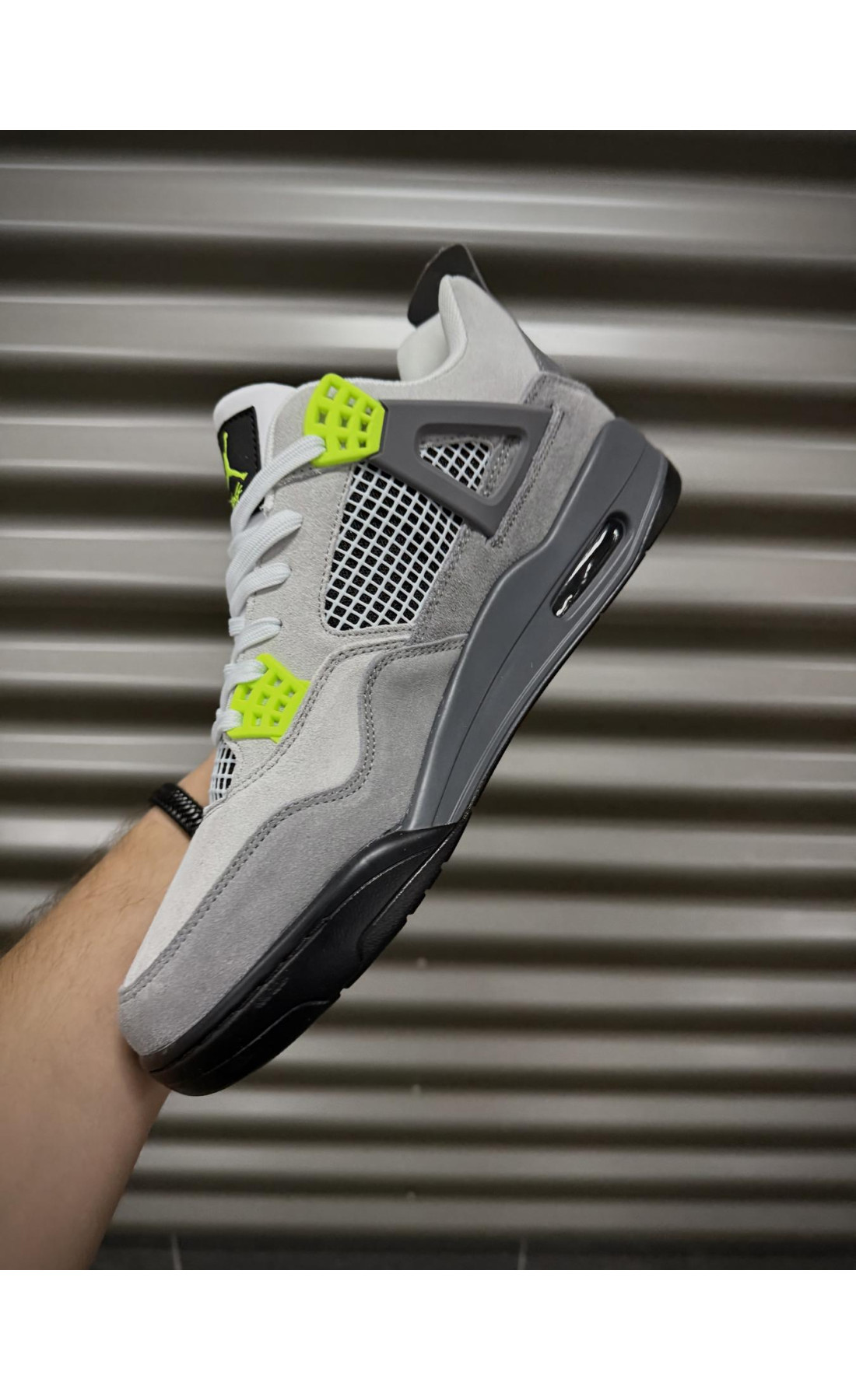 Чоловічі кросівки  Кросівки nike air jordan retro, замша (dark gray) (5456-2)