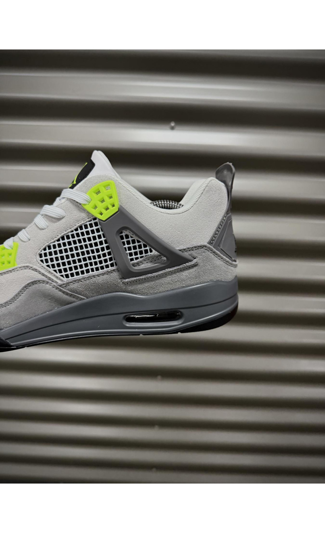 Чоловічі кросівки  Кросівки nike air jordan retro, замша (dark gray) (5456-2)