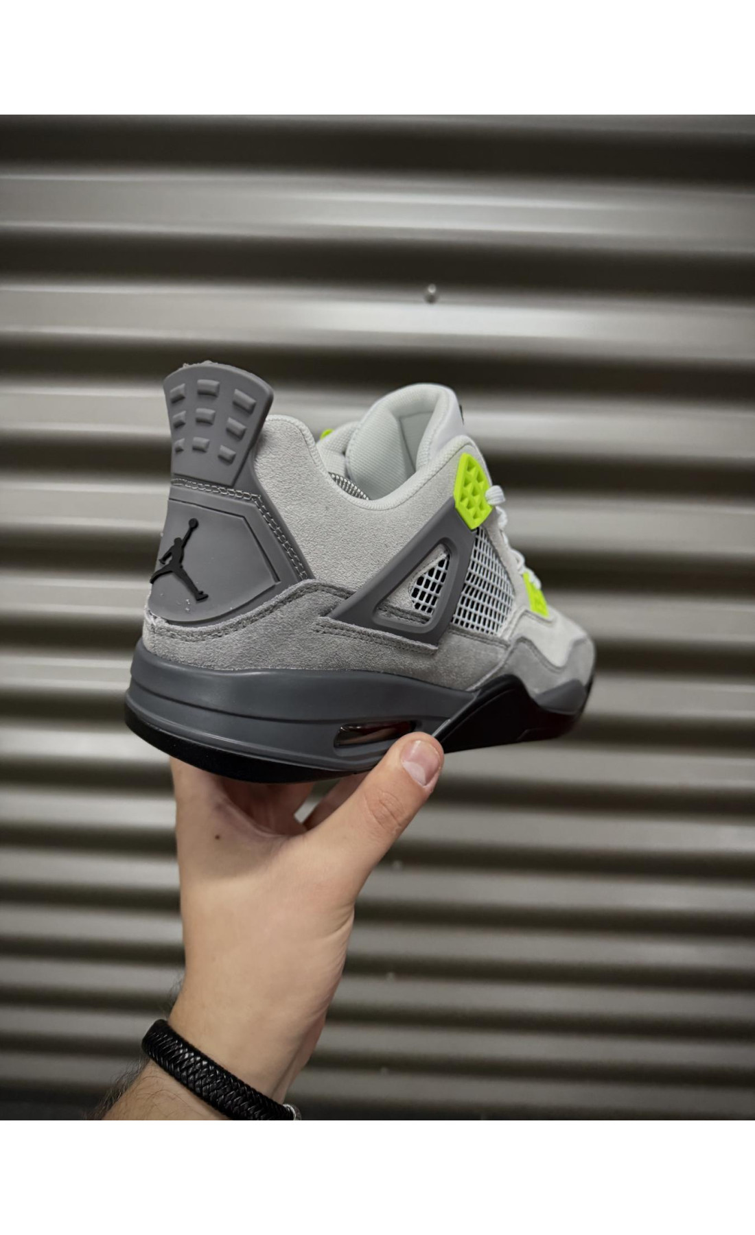 Чоловічі кросівки  Кросівки nike air jordan retro, замша (dark gray) (5456-2)